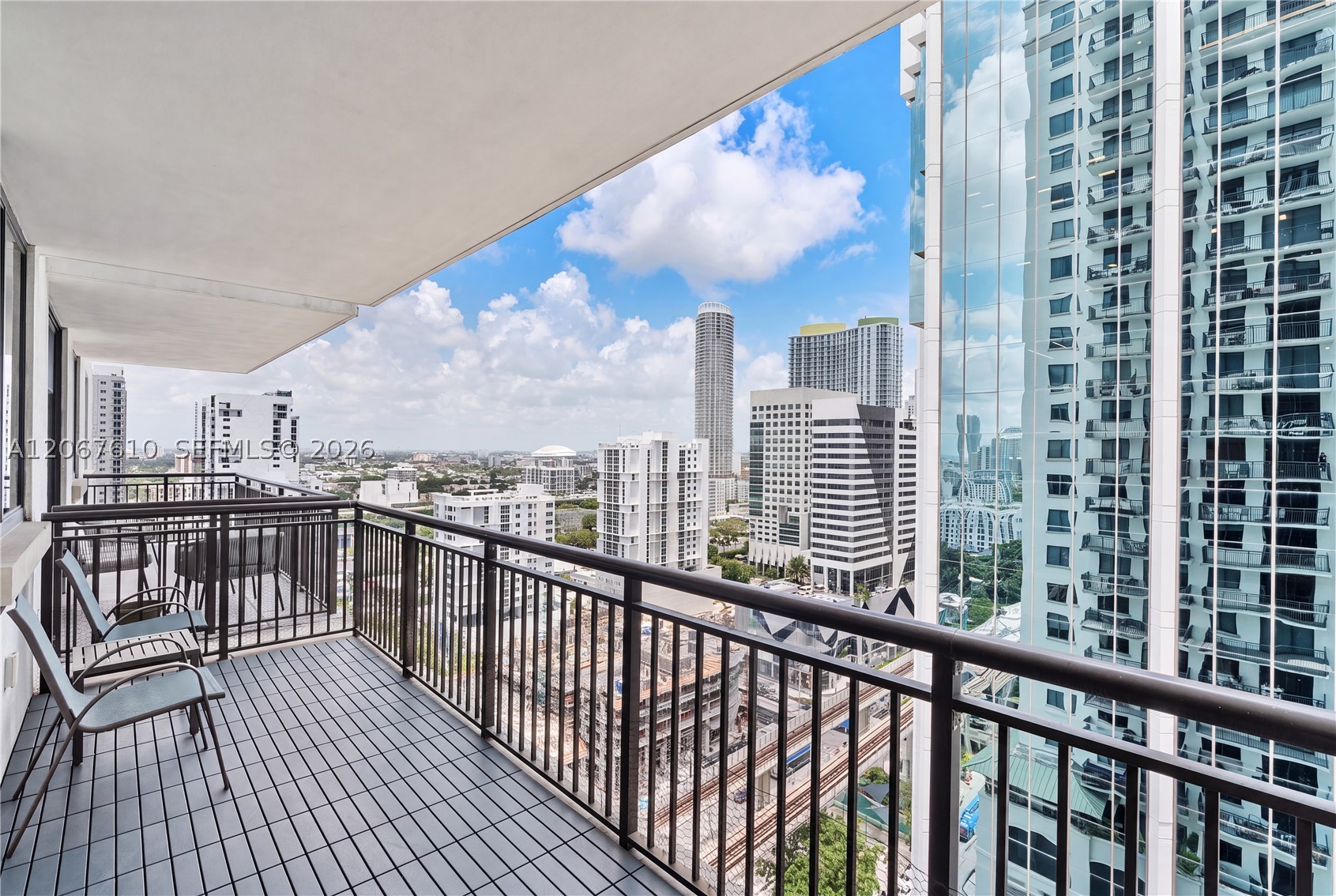 999 SW 1st Ave #2115, Miami FL 33130