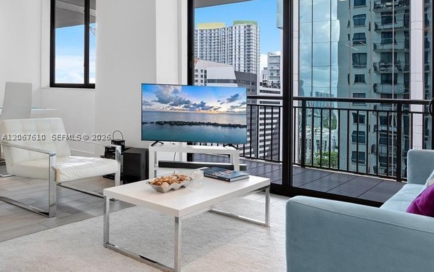 999 SW 1st Ave #2115, Miami FL 33130