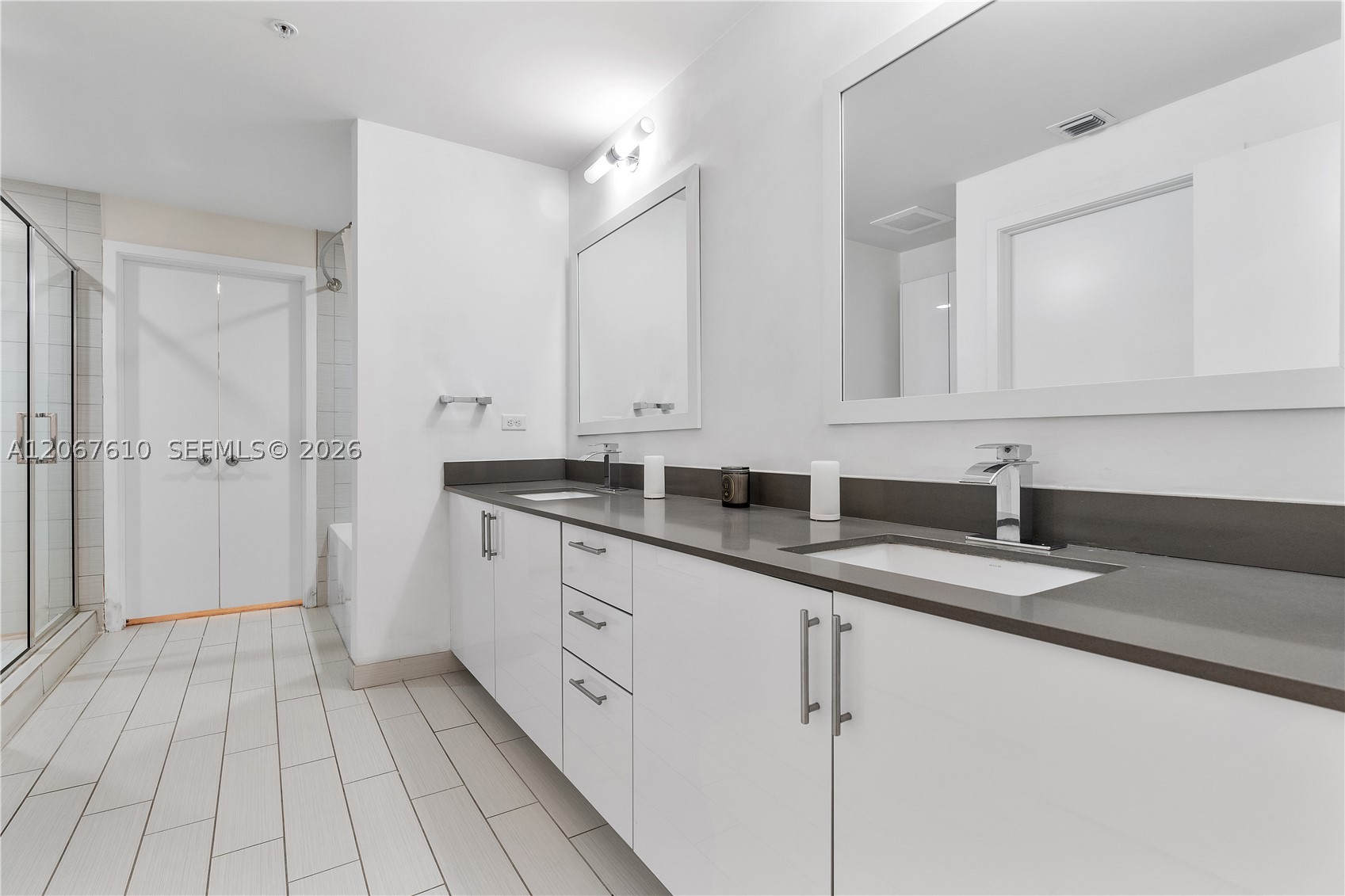 999 SW 1st Ave #2115, Miami FL 33130
