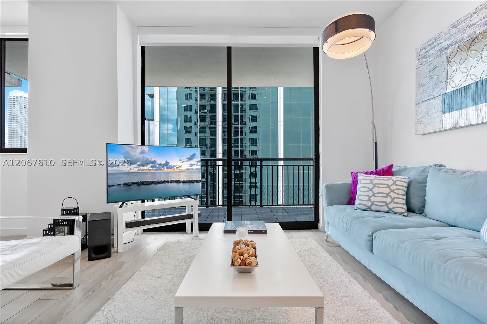 999 SW 1st Ave #2115, Miami FL 33130