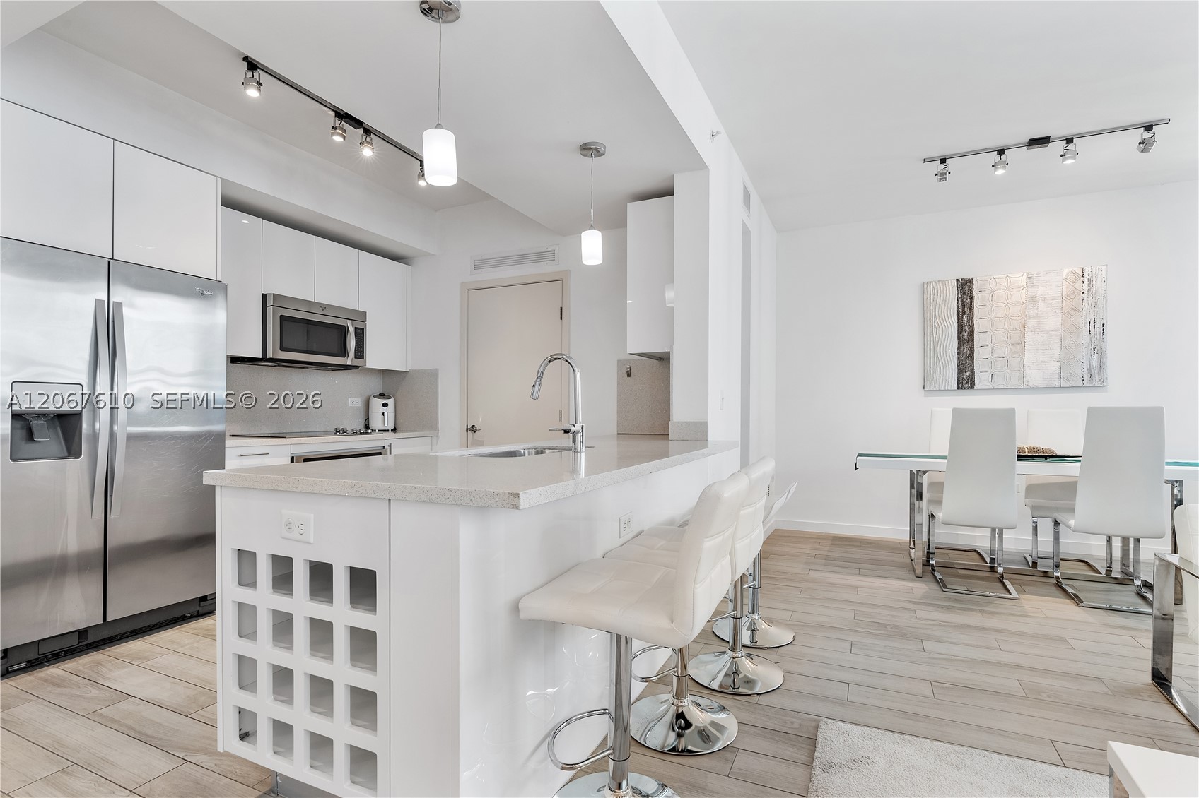 999 SW 1st Ave #2115, Miami FL 33130