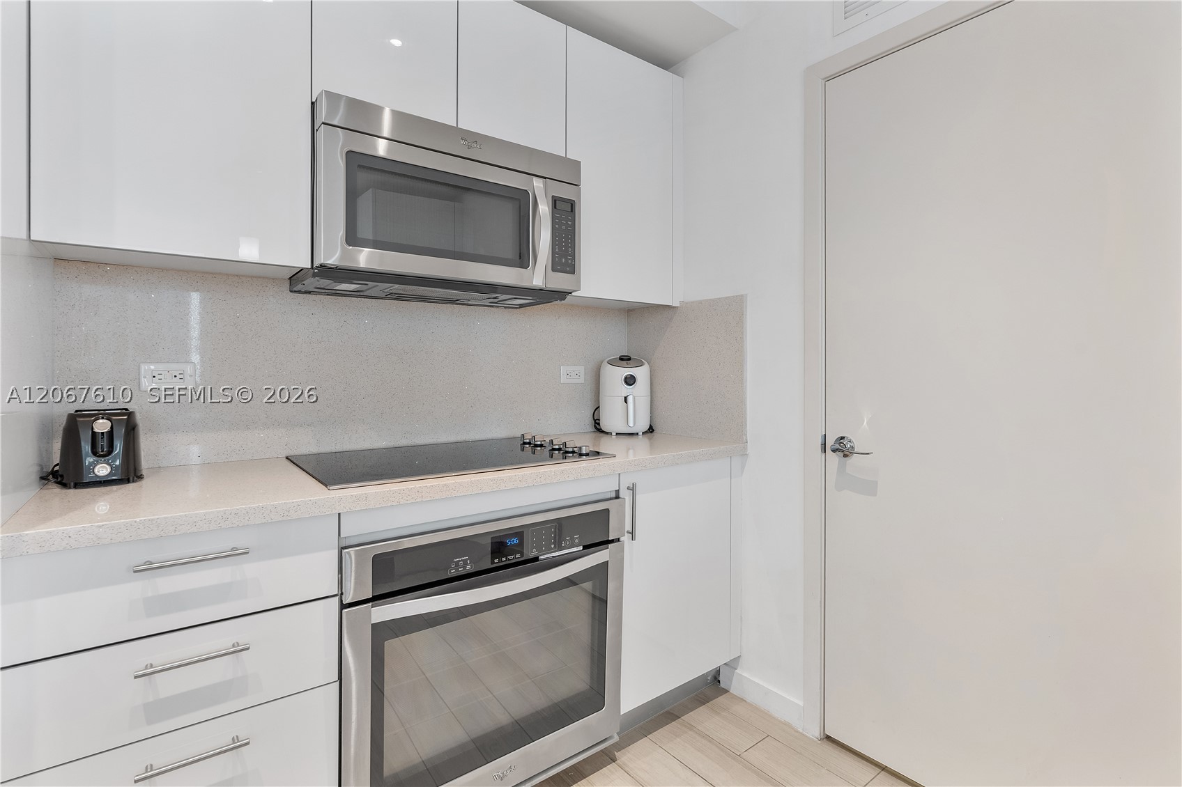 999 SW 1st Ave #2115, Miami FL 33130