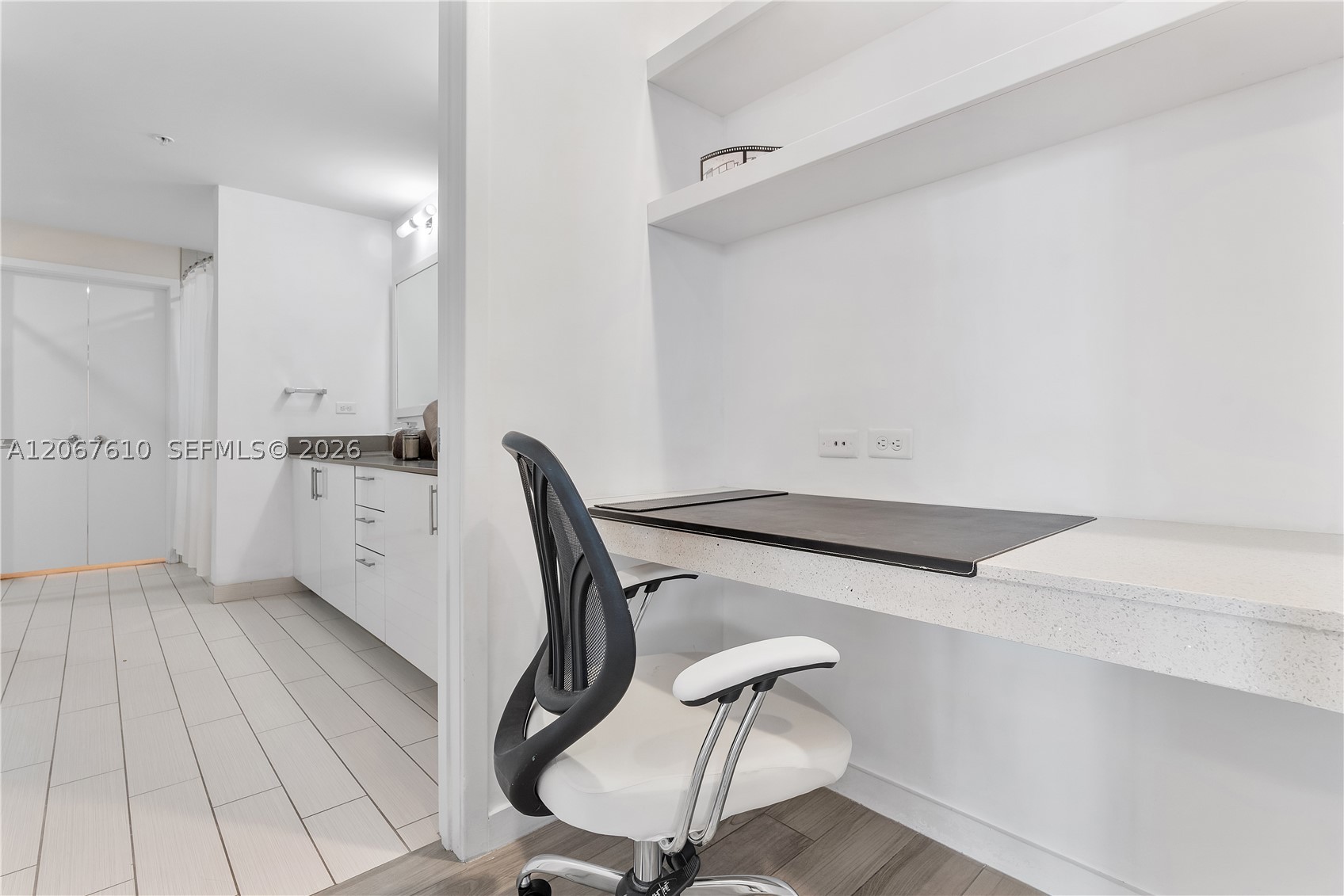 999 SW 1st Ave #2115, Miami FL 33130