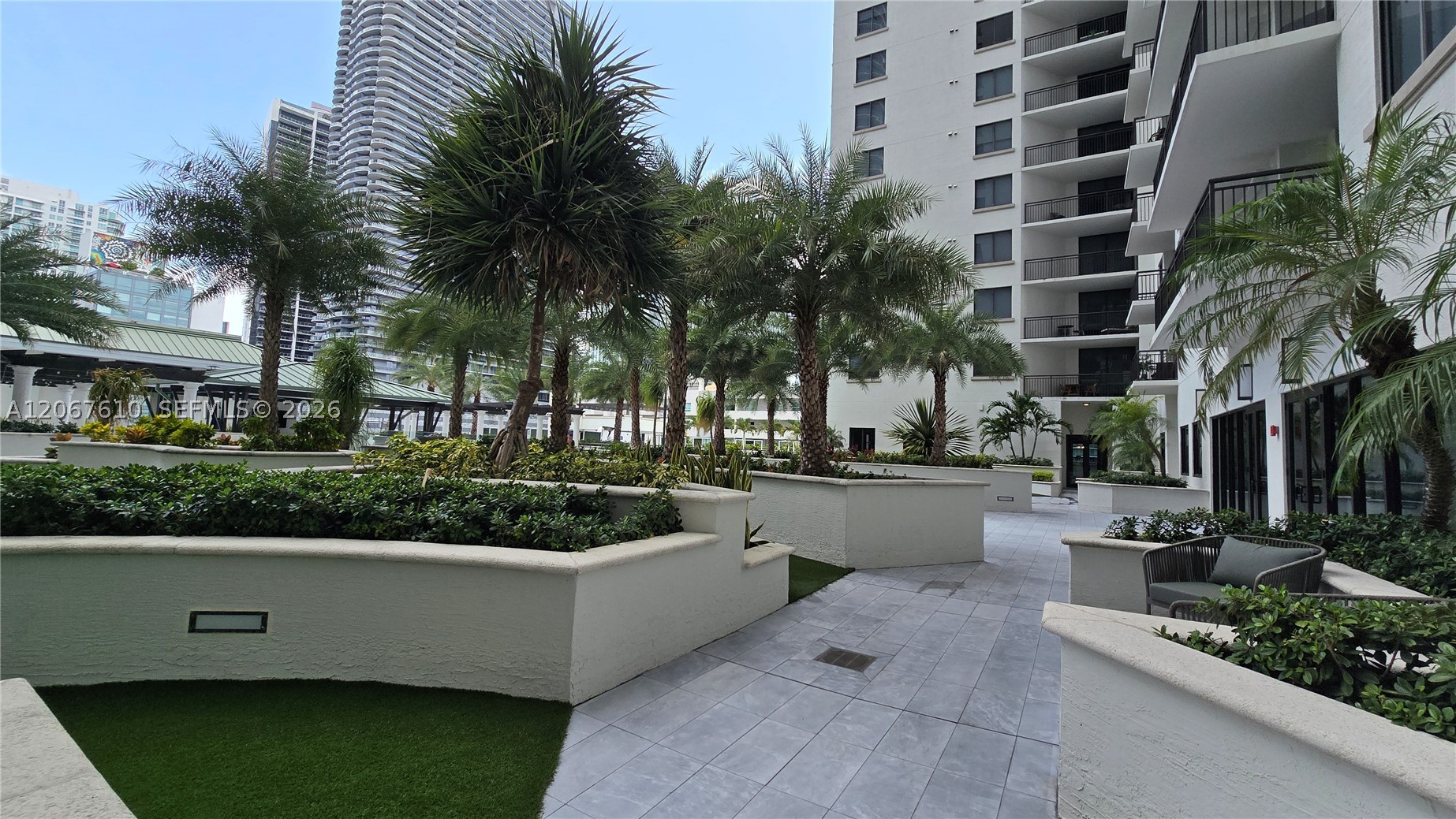 999 SW 1st Ave #2115, Miami FL 33130
