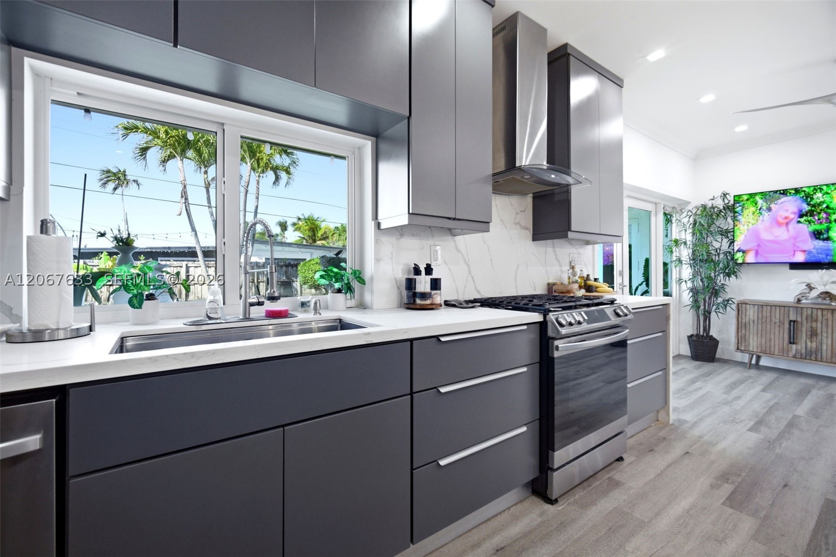 1871 NE 186th St, North Miami Beach FL 33179