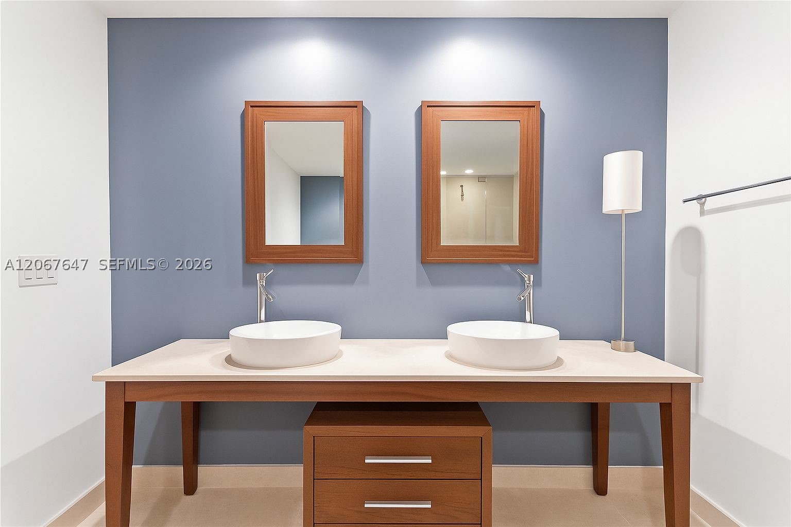 495 Brickell Ave #5104, Miami FL 33131