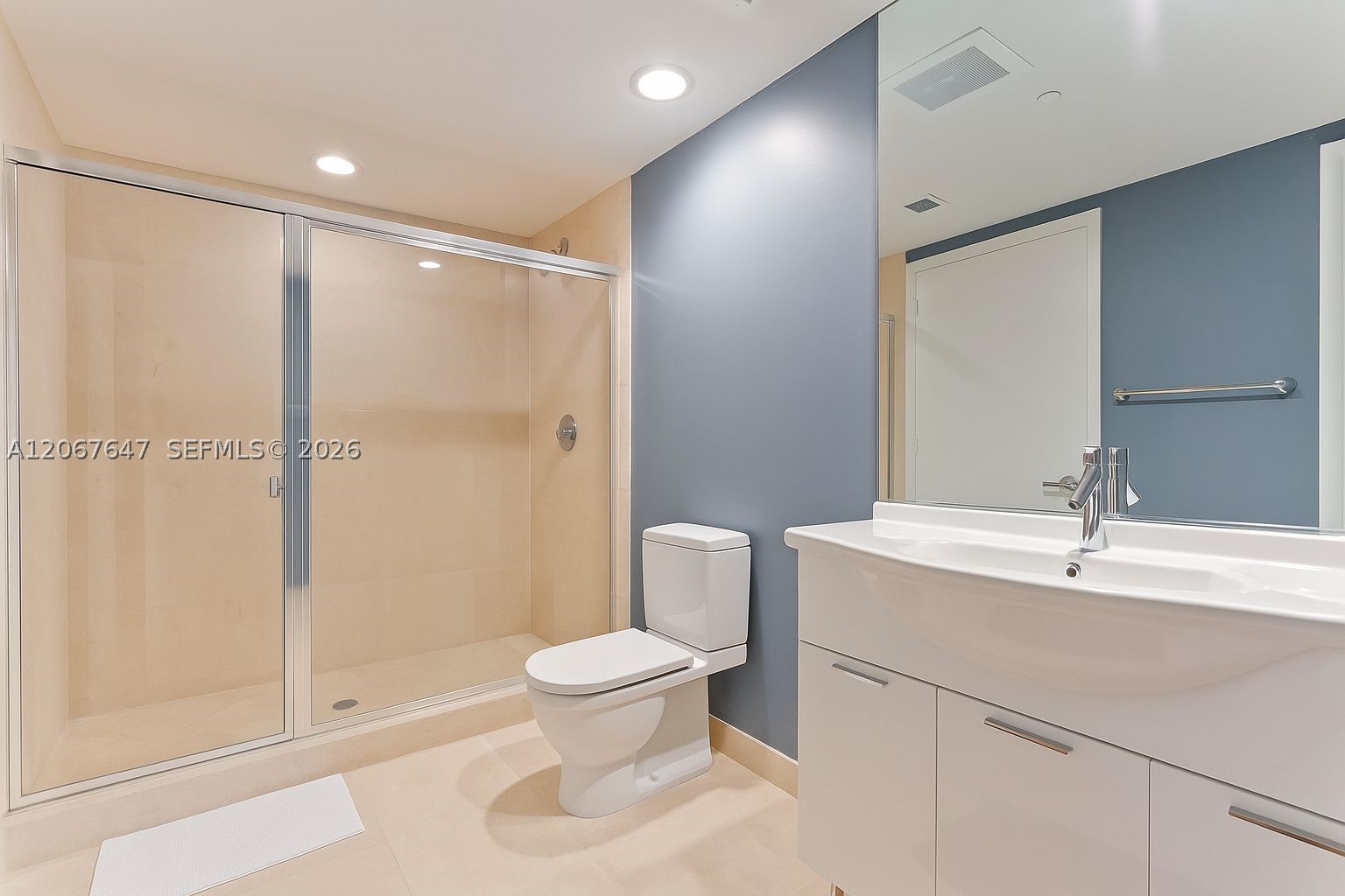 495 Brickell Ave #5104, Miami FL 33131