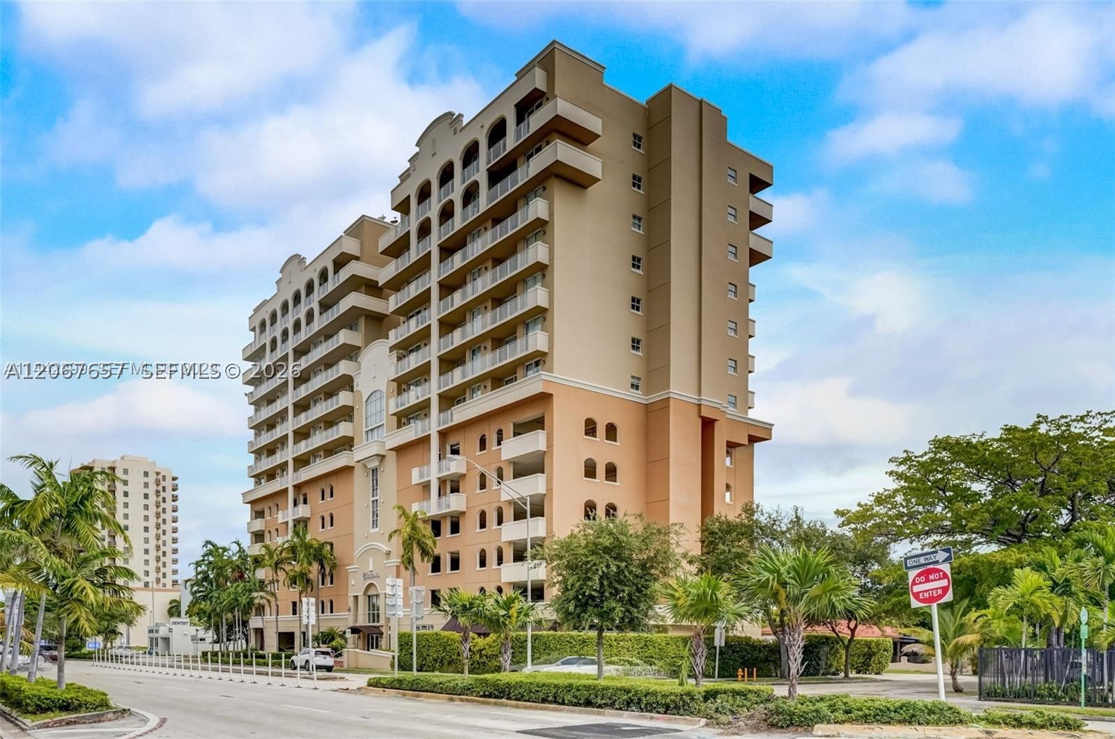 2425 SW 27th Ave #806, Miami FL 33145