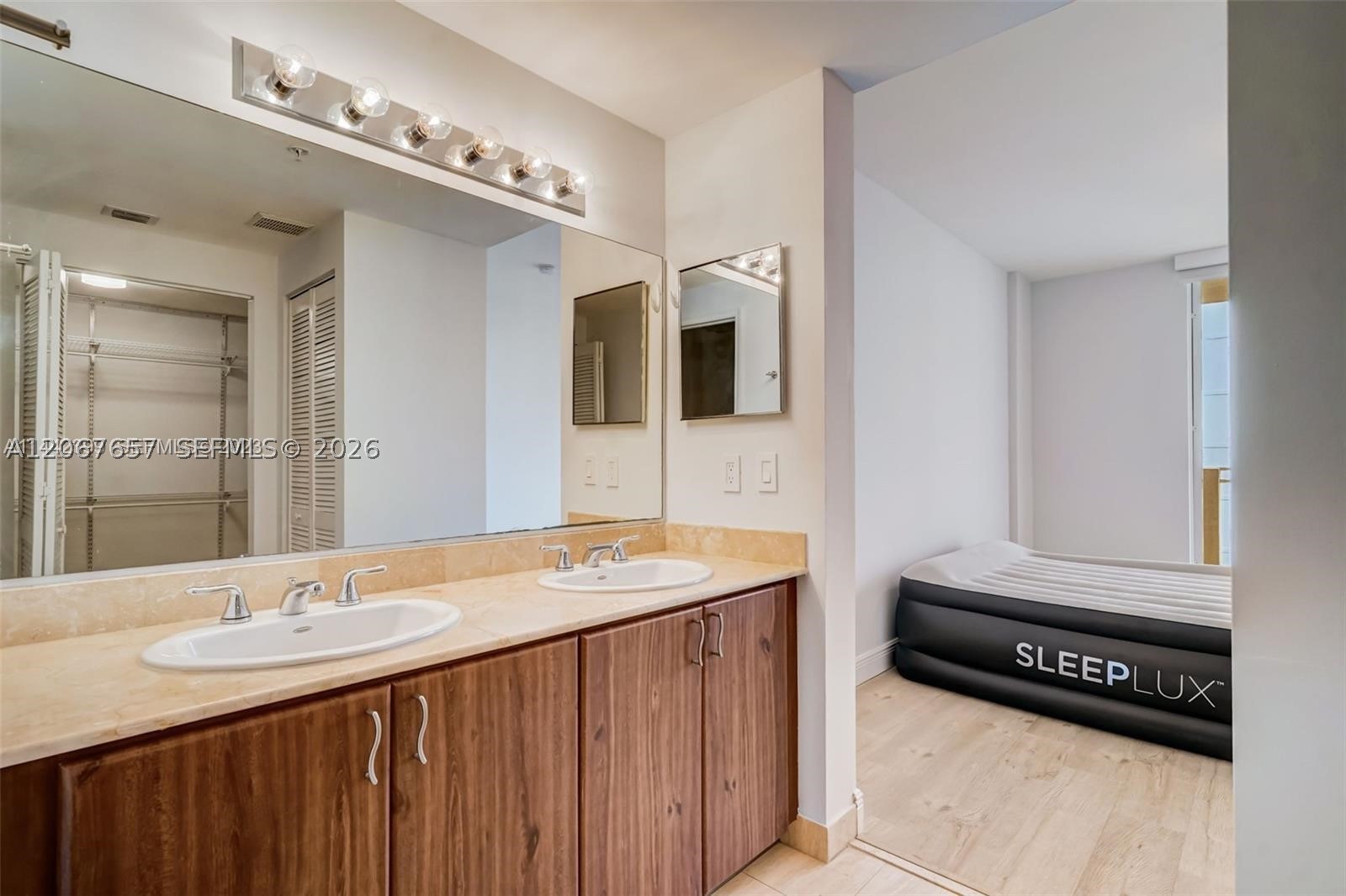 2425 SW 27th Ave #806, Miami FL 33145