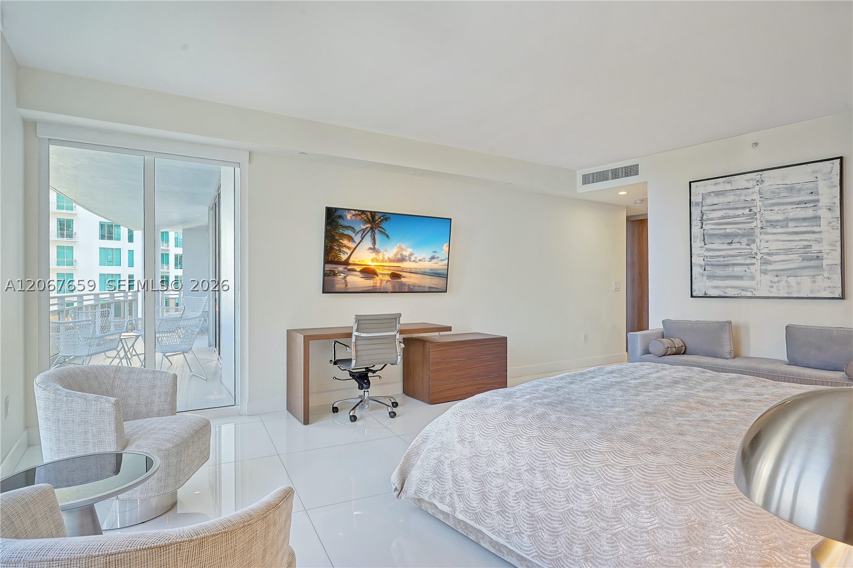 901 Brickell Key Blvd #2507, Miami FL 33131
