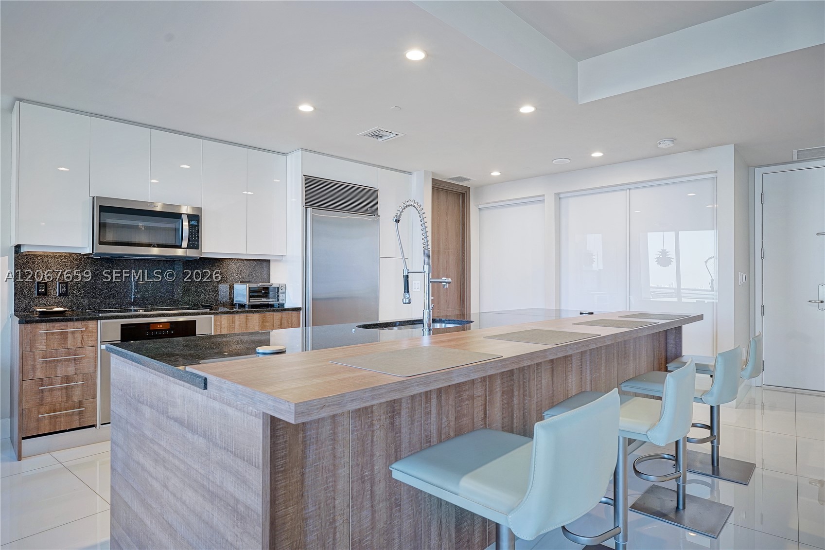 901 Brickell Key Blvd #2507, Miami FL 33131