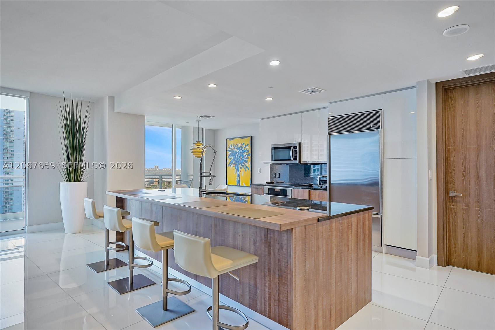 901 Brickell Key Blvd #2507, Miami FL 33131
