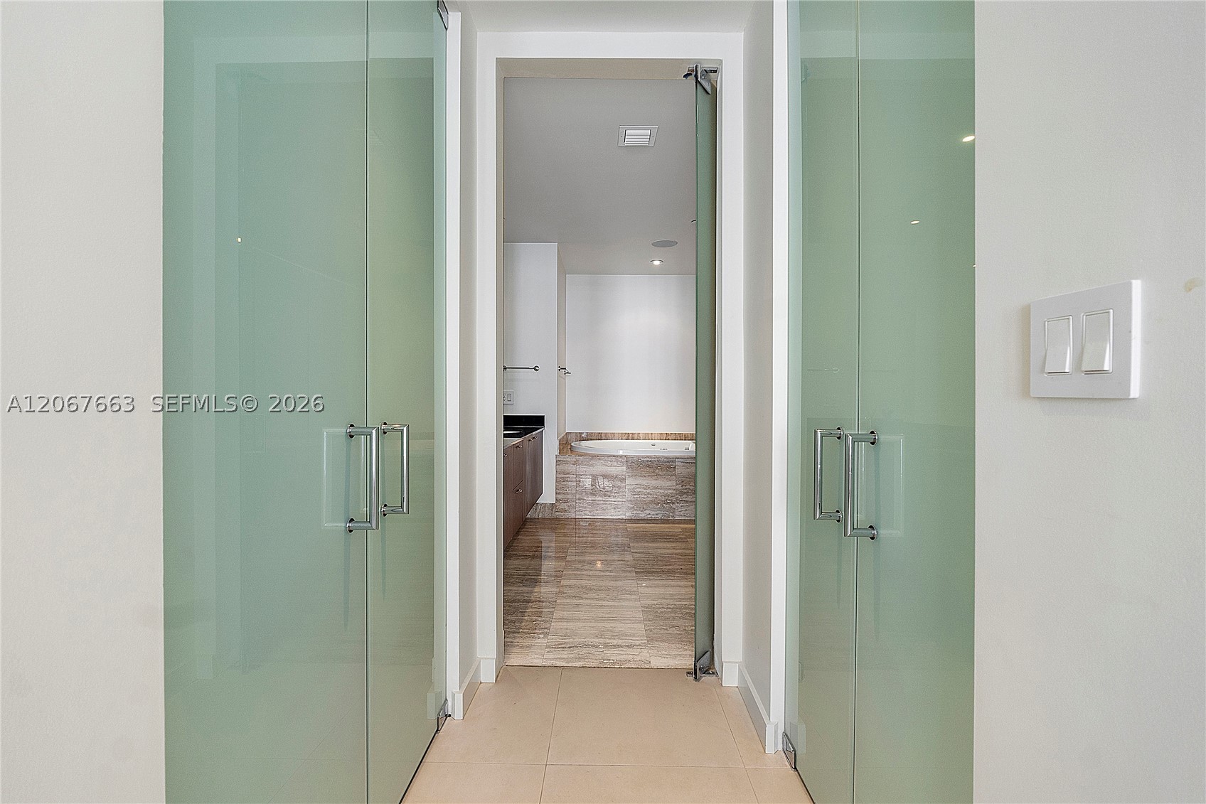 15811 Collins Ave #902, Sunny Isles Beach FL 33160