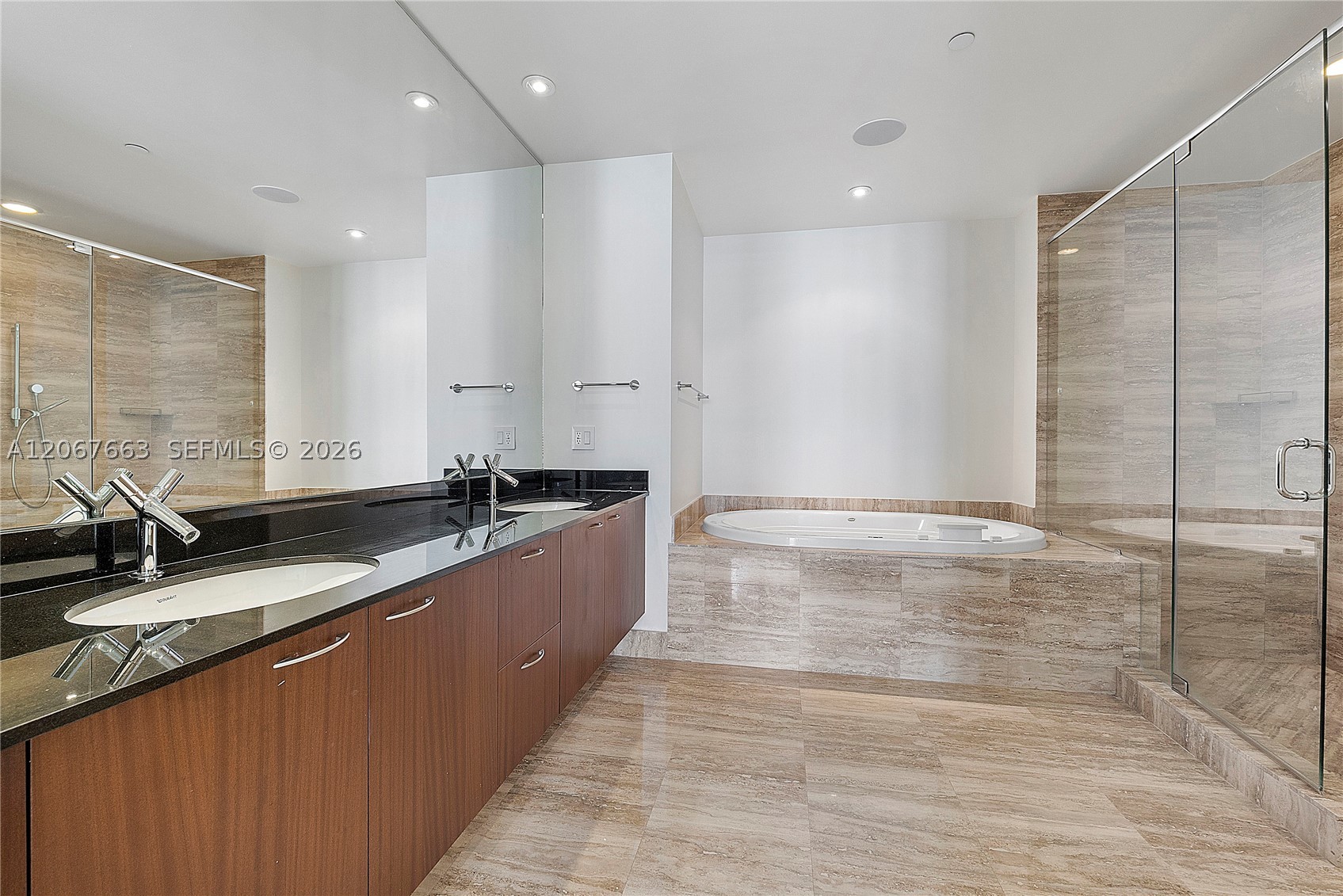 15811 Collins Ave #902, Sunny Isles Beach FL 33160