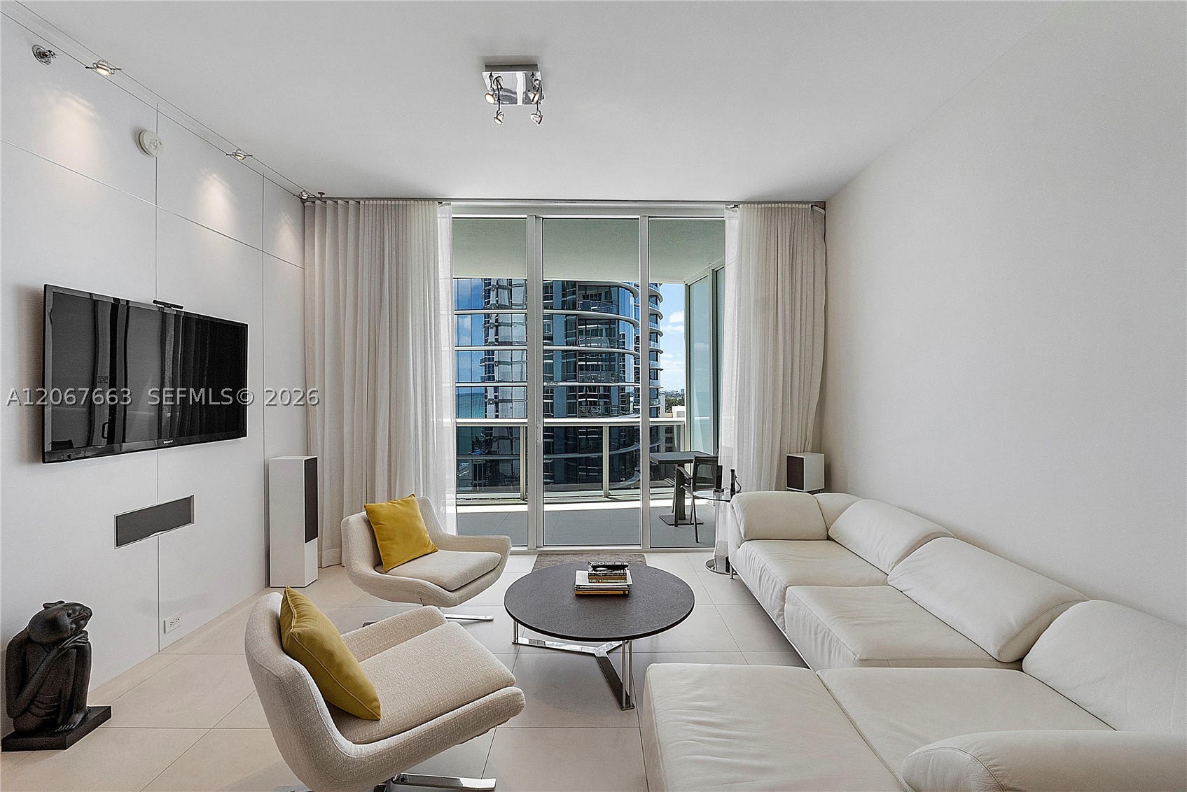15811 Collins Ave #902, Sunny Isles Beach FL 33160
