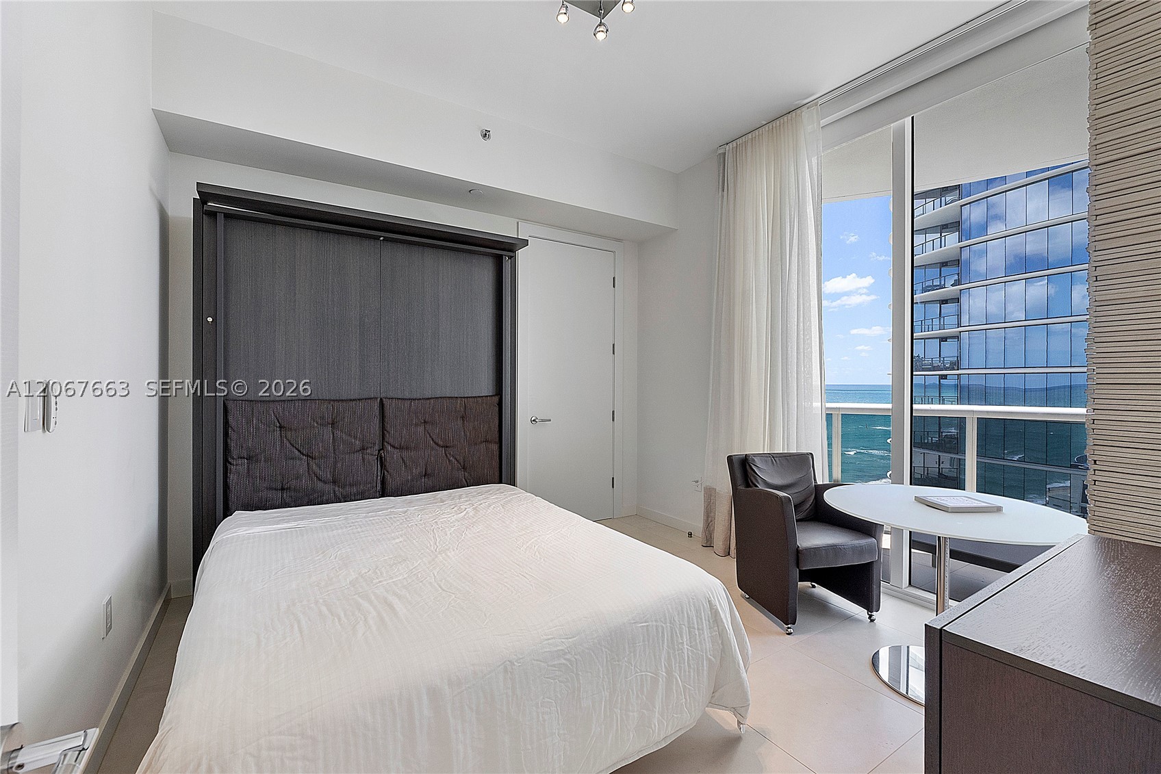 15811 Collins Ave #902, Sunny Isles Beach FL 33160