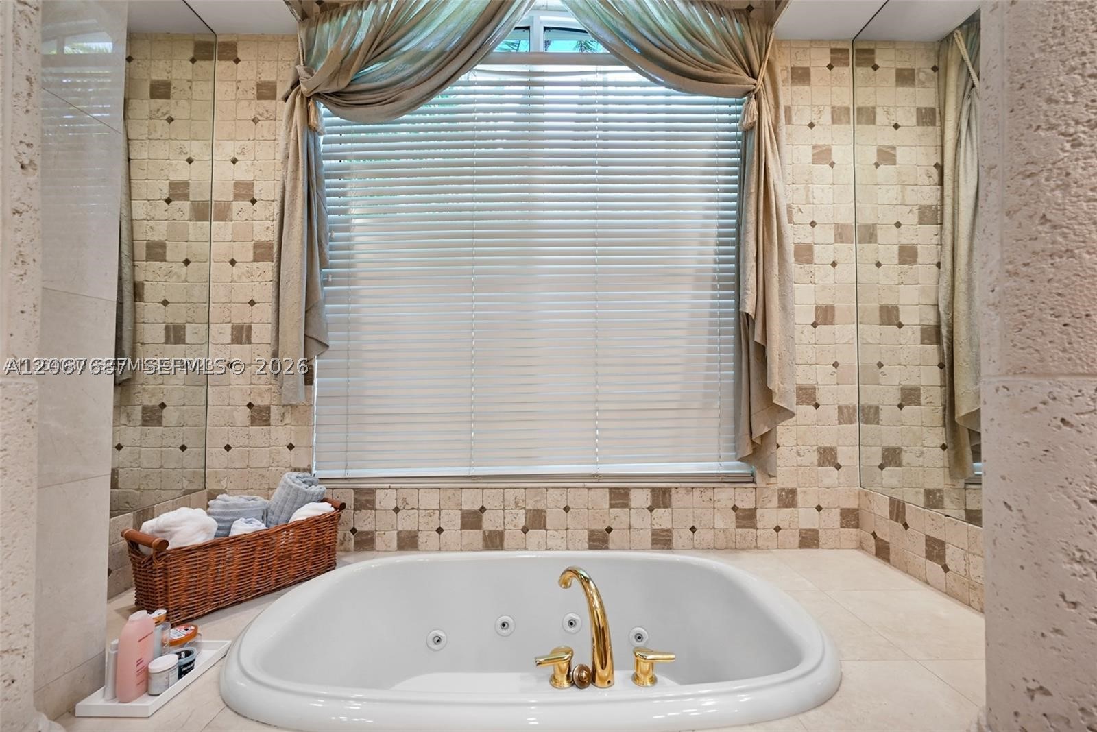 10430 Kestrel St, Plantation FL 33324