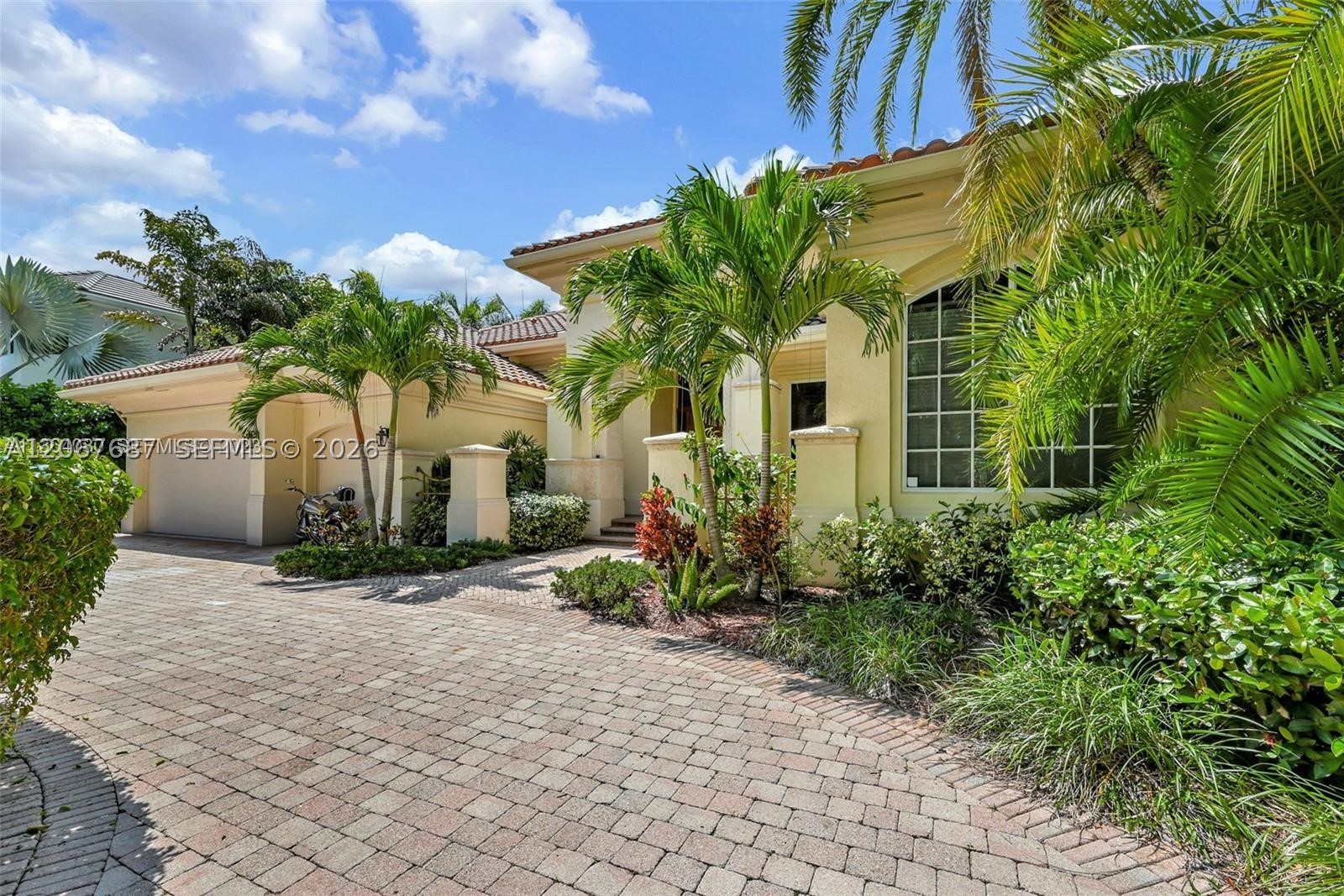 10430 Kestrel St, Plantation FL 33324