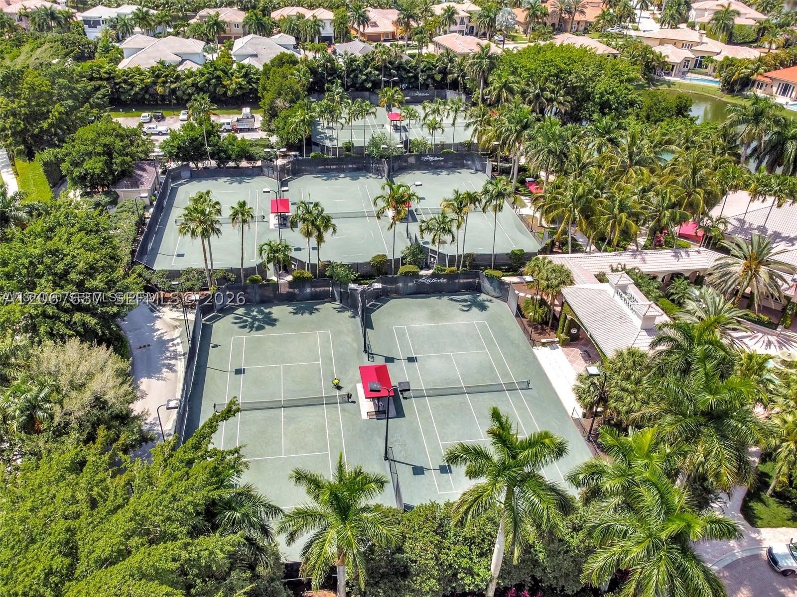 10430 Kestrel St, Plantation FL 33324