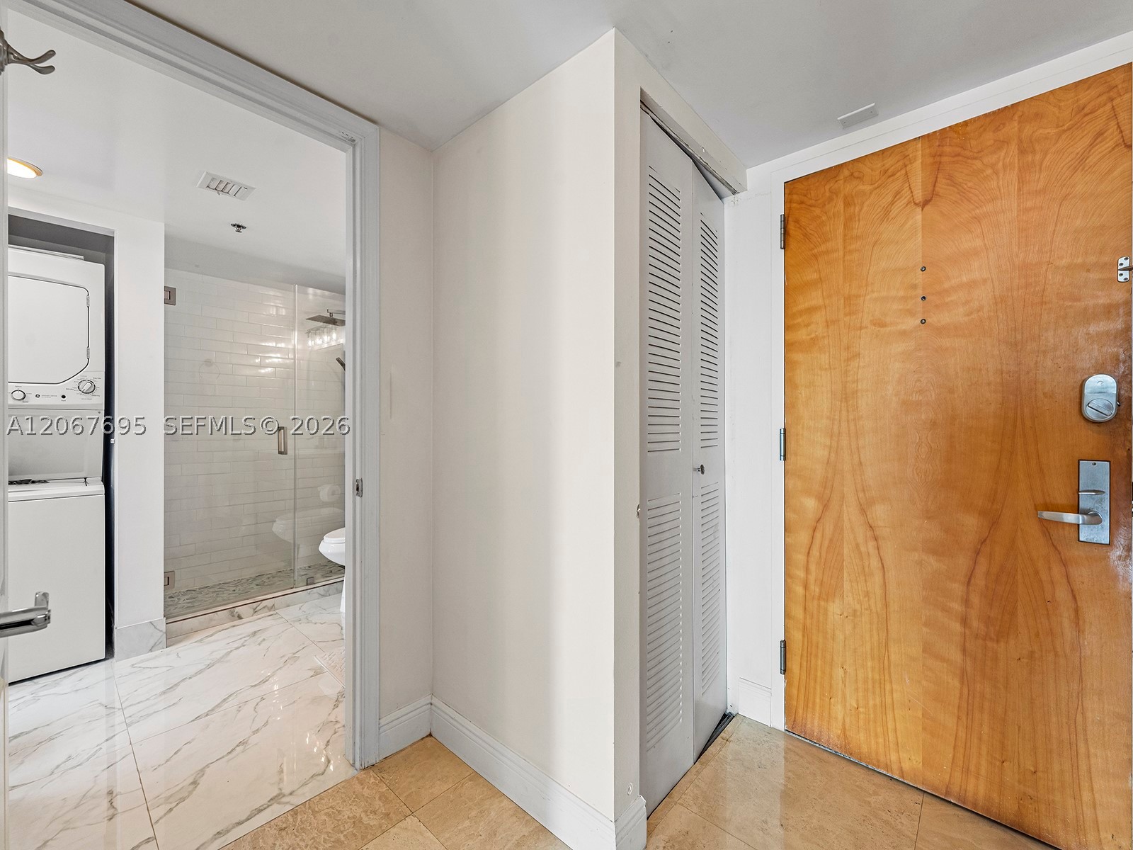 1200 Brickell Bay Dr #4019, Miami FL 33131