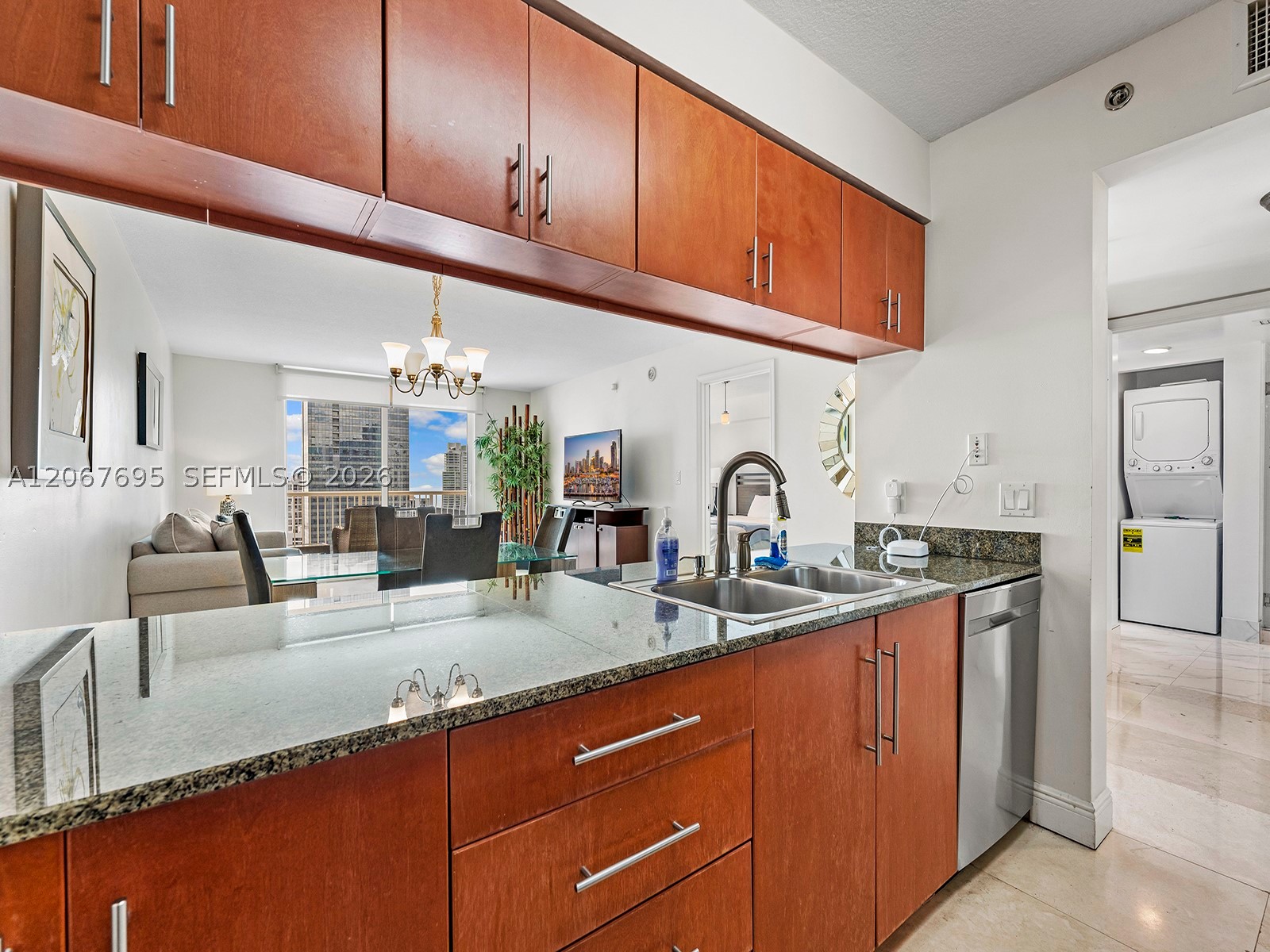 1200 Brickell Bay Dr #4019, Miami FL 33131