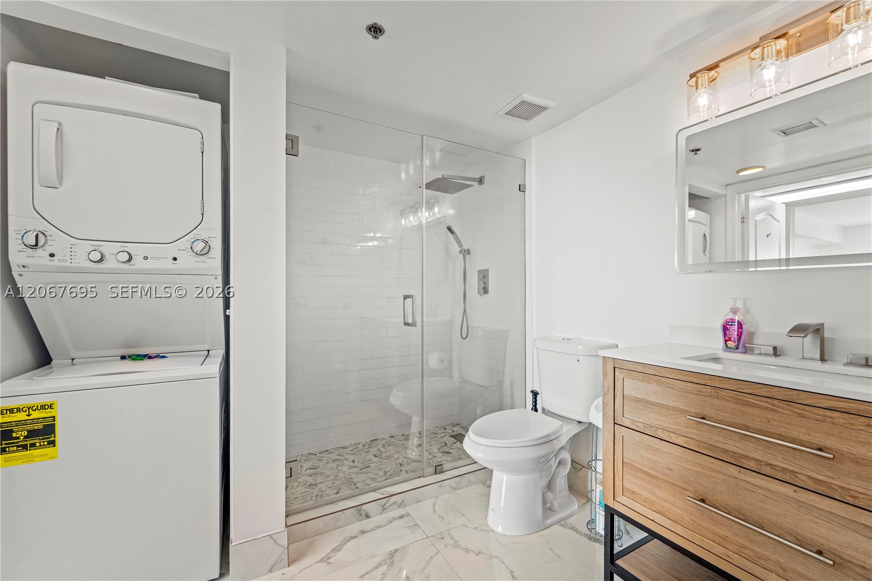 1200 Brickell Bay Dr #4019, Miami FL 33131