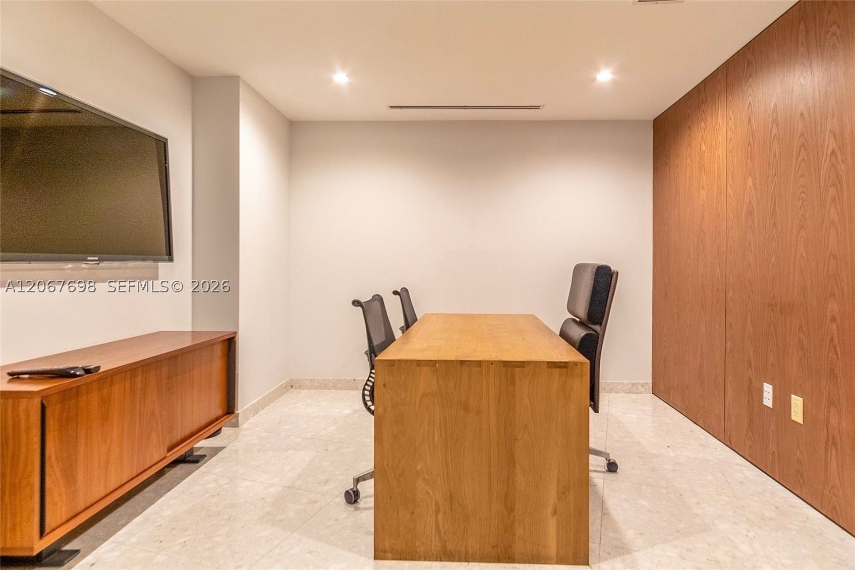 2020 N Bayshore Dr #2404, Miami FL 33137