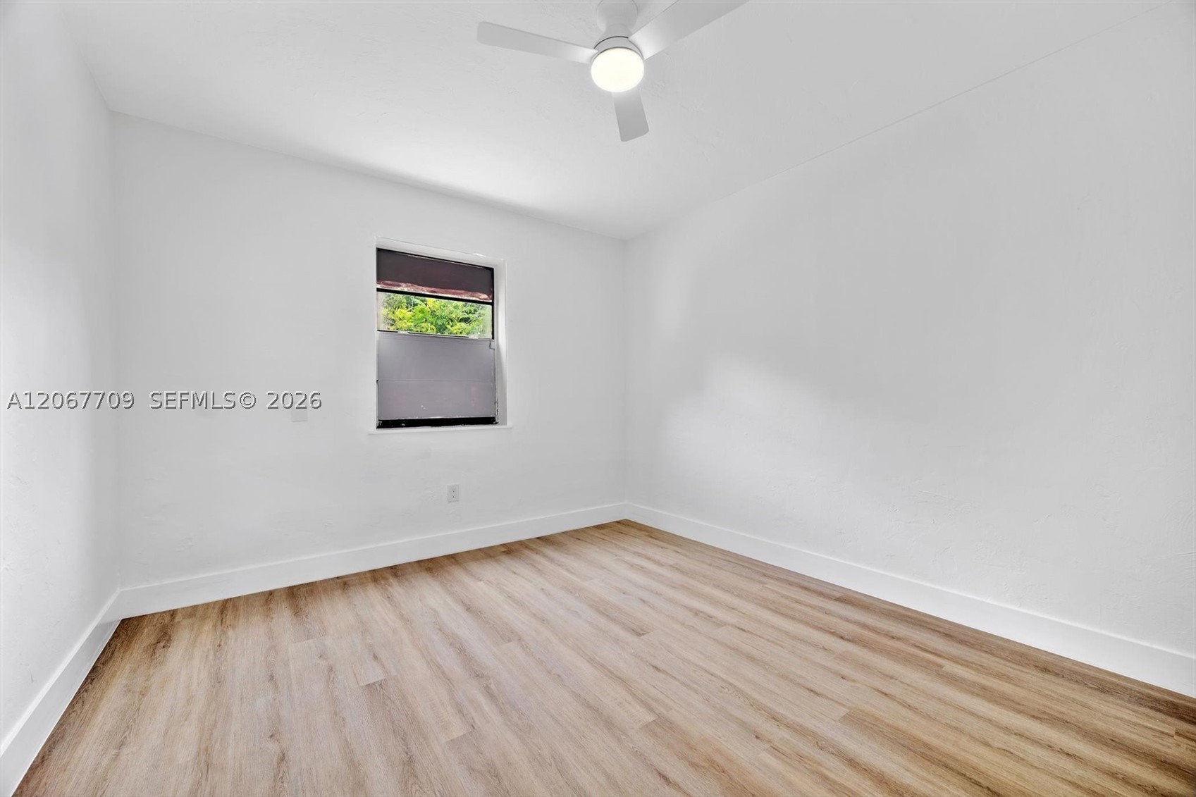 1521 NW 33rd St, Miami FL 33142