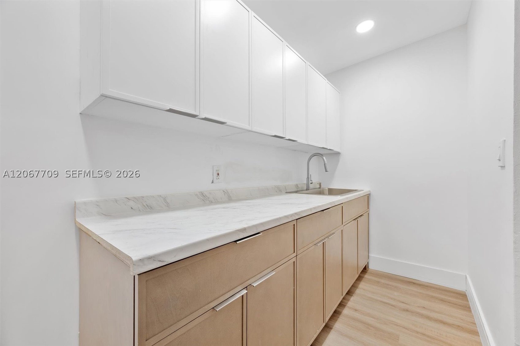 1521 NW 33rd St, Miami FL 33142