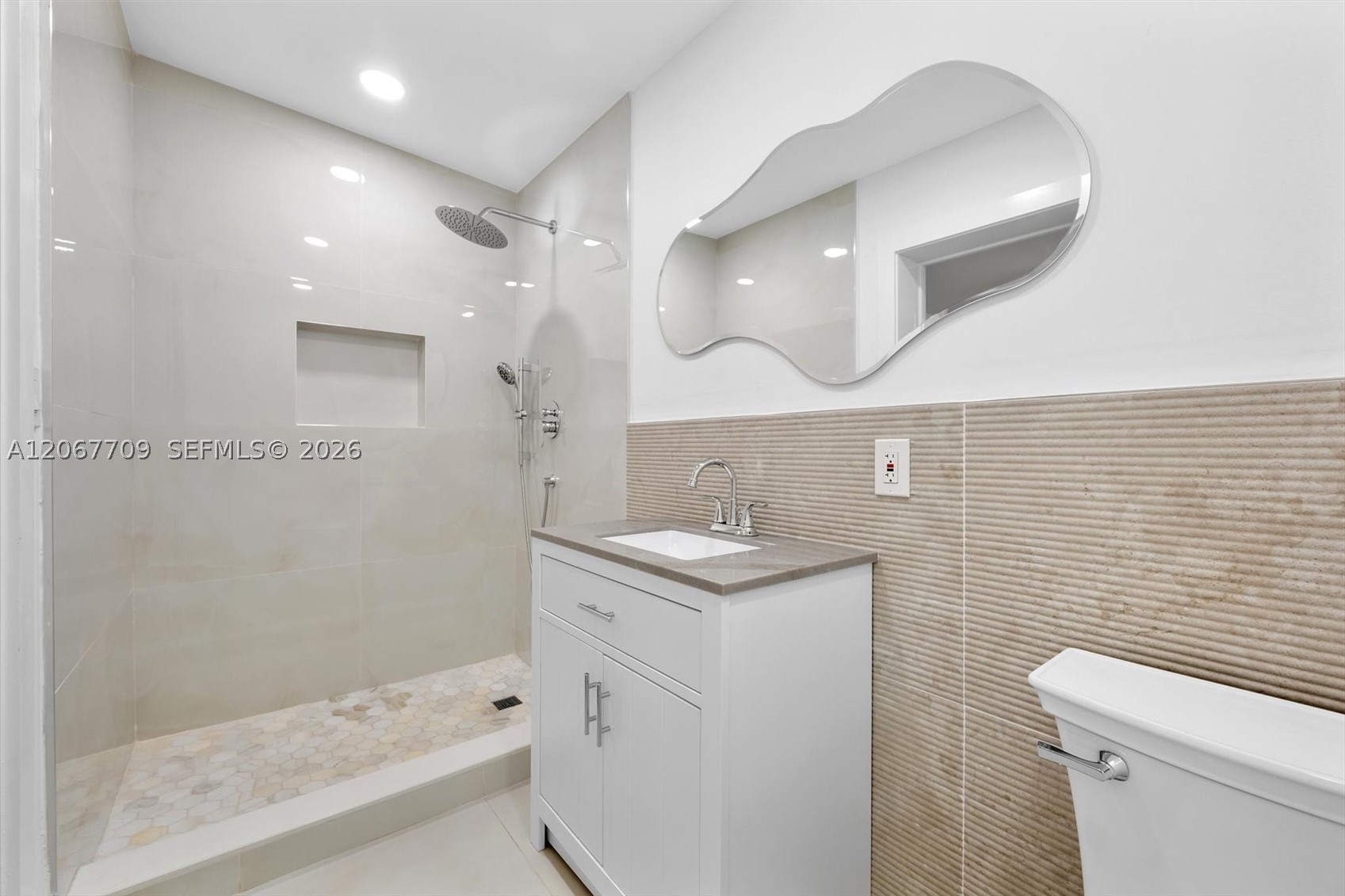 1521 NW 33rd St, Miami FL 33142