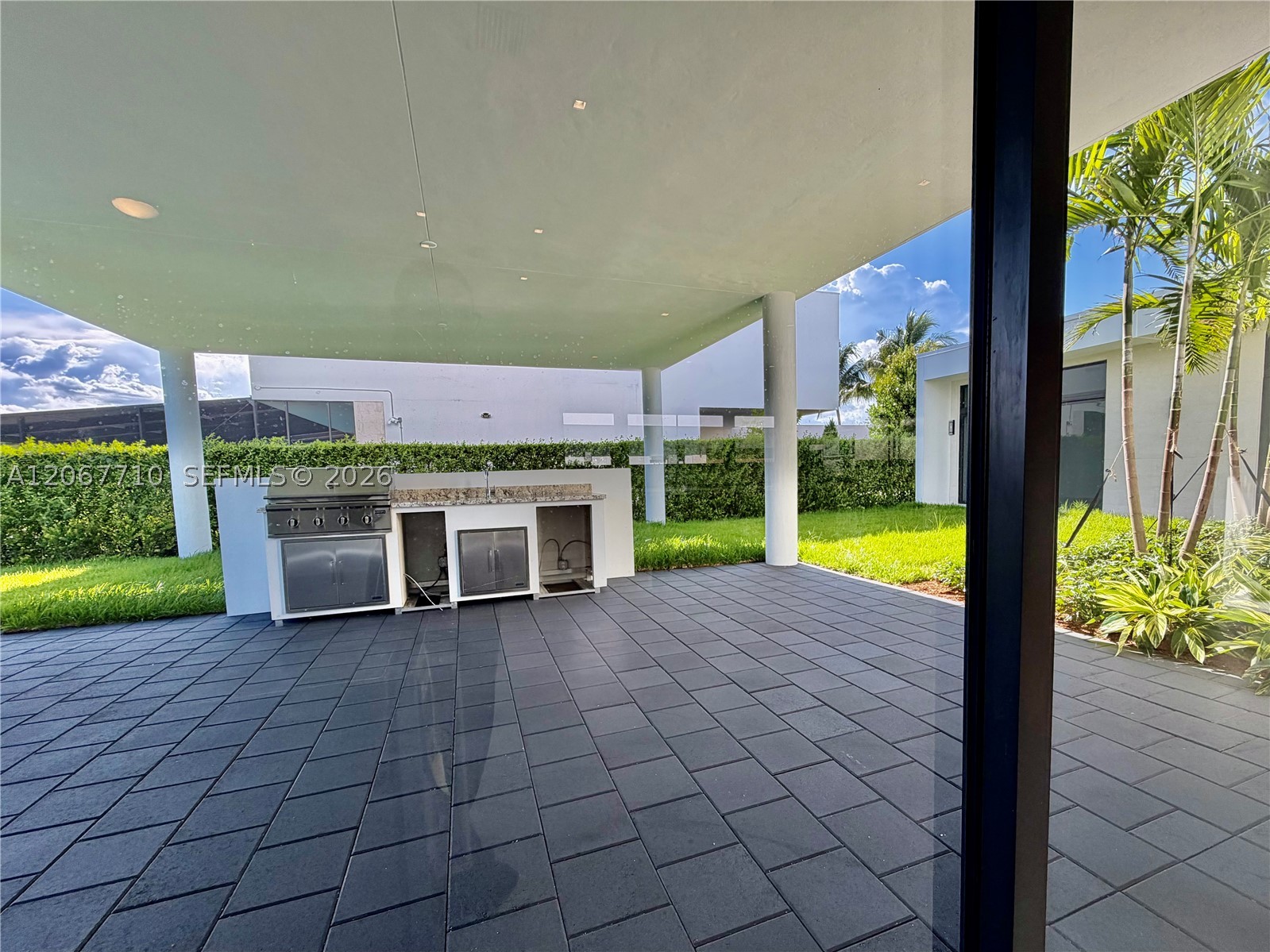 16752 S Botaniko Dr S, Weston FL 33326