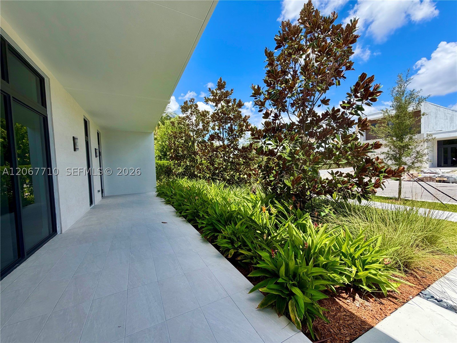 16752 S Botaniko Dr S, Weston FL 33326