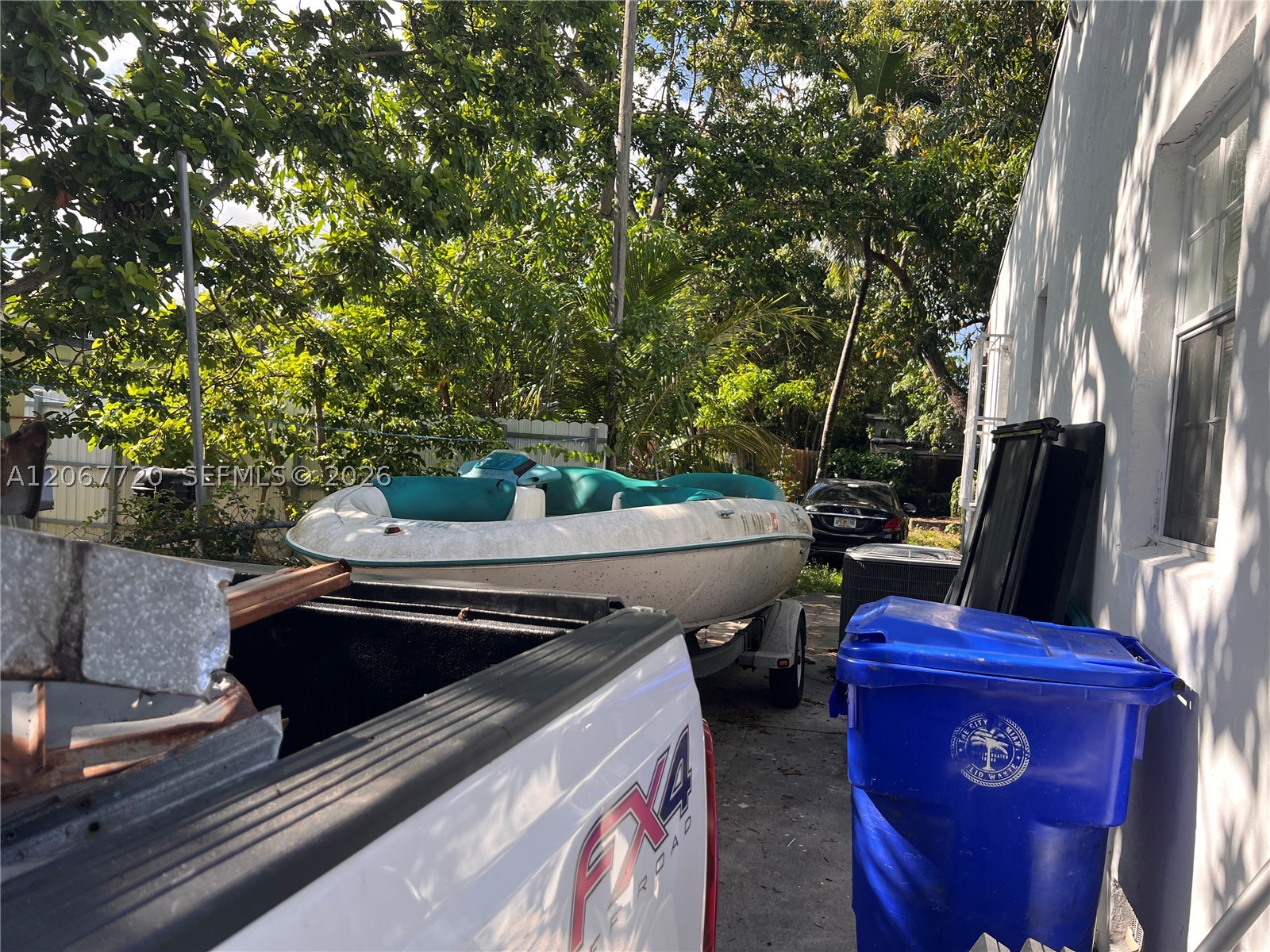 1318 NW 34th St, Miami FL 33142