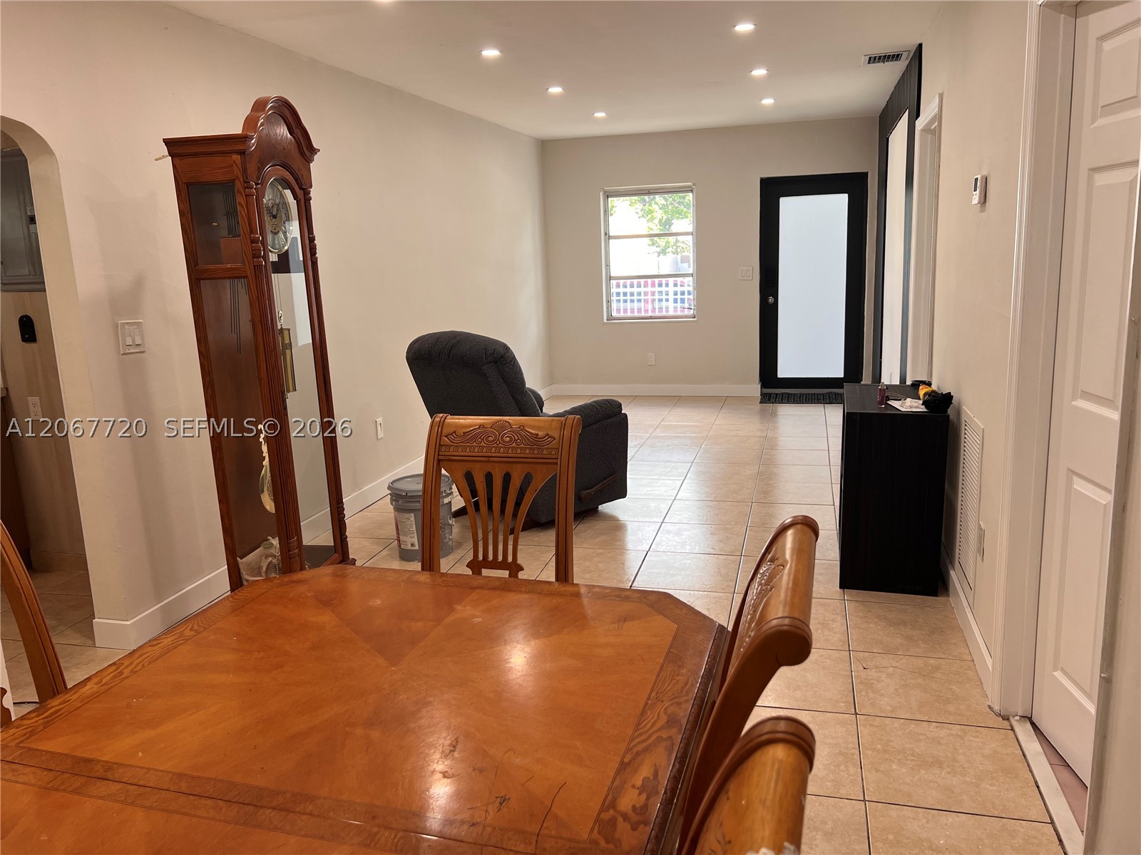 1318 NW 34th St, Miami FL 33142