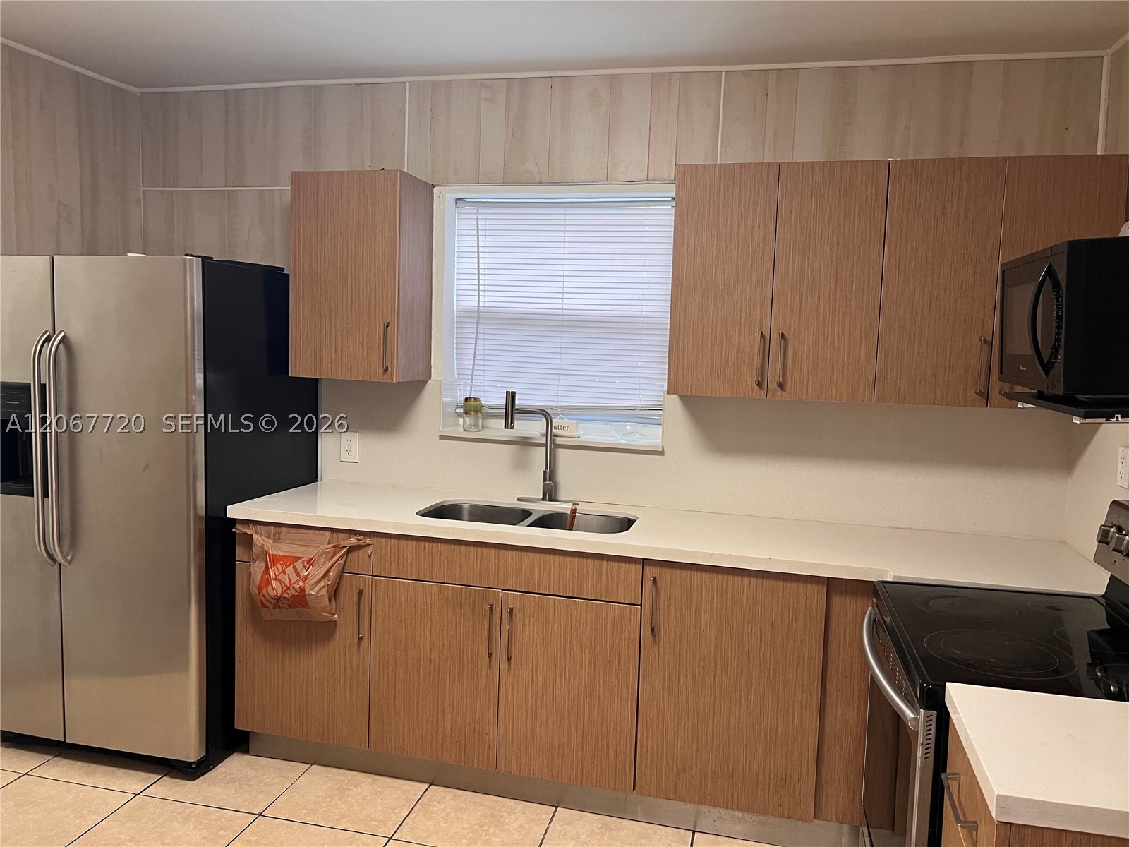 1318 NW 34th St, Miami FL 33142