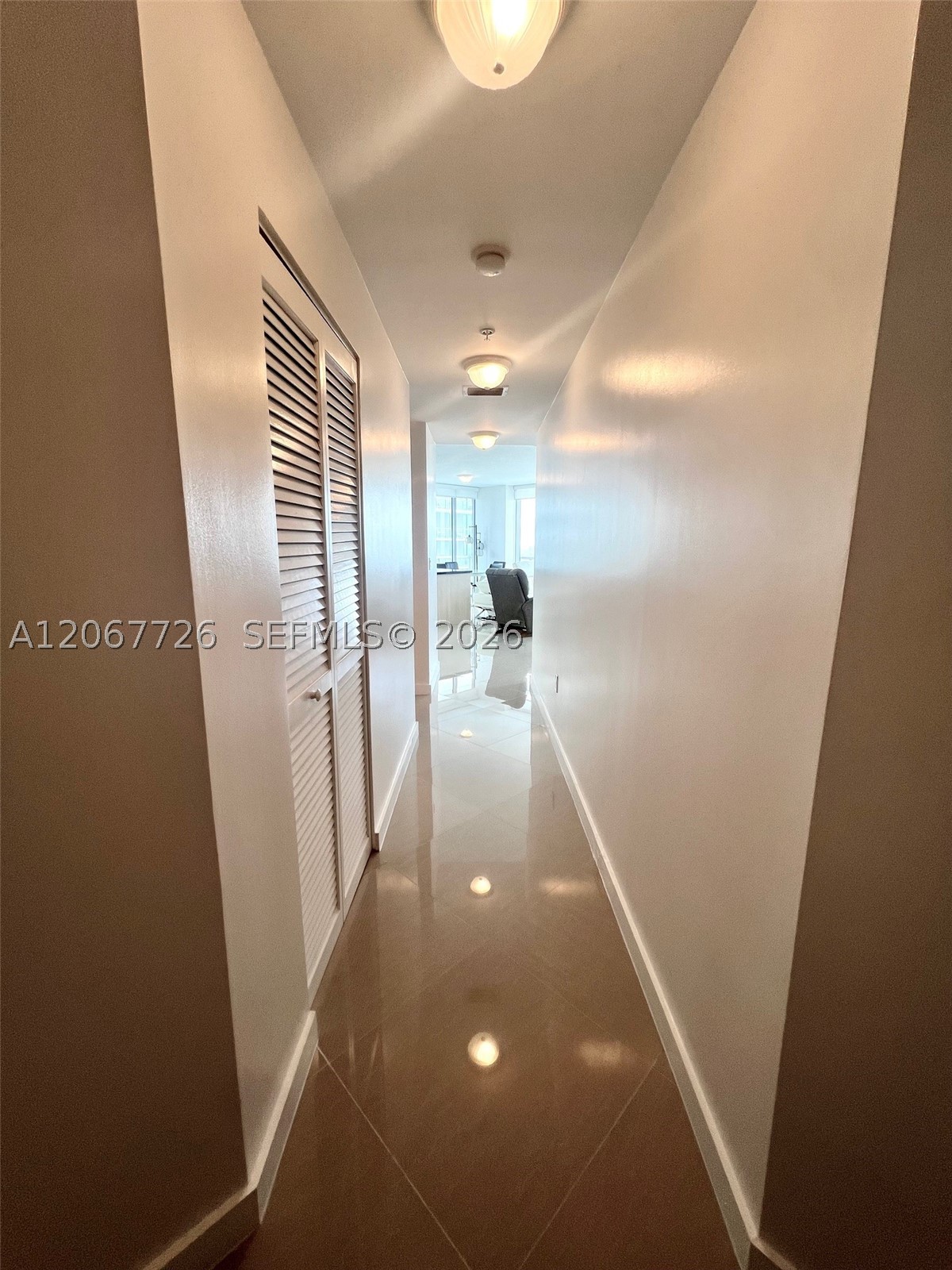 1111 SW 1st Ave #3214, Miami FL 33130