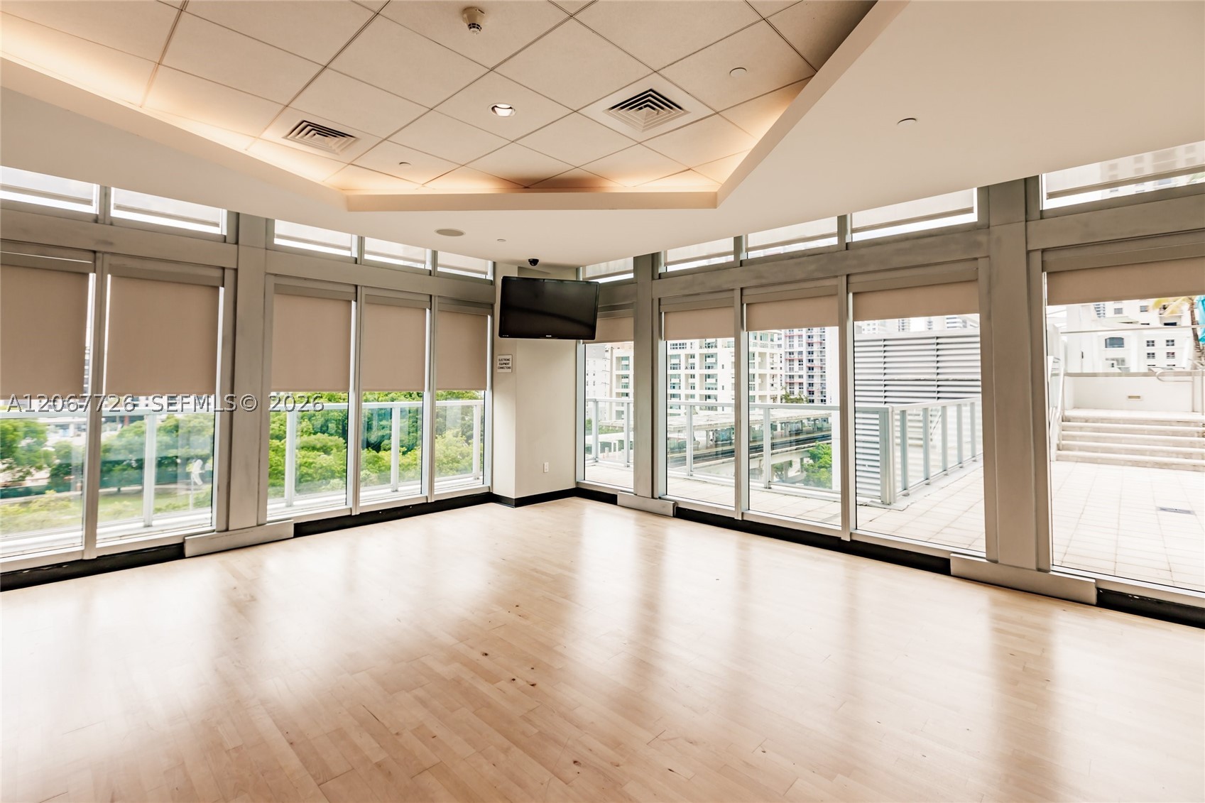 1111 SW 1st Ave #3214, Miami FL 33130