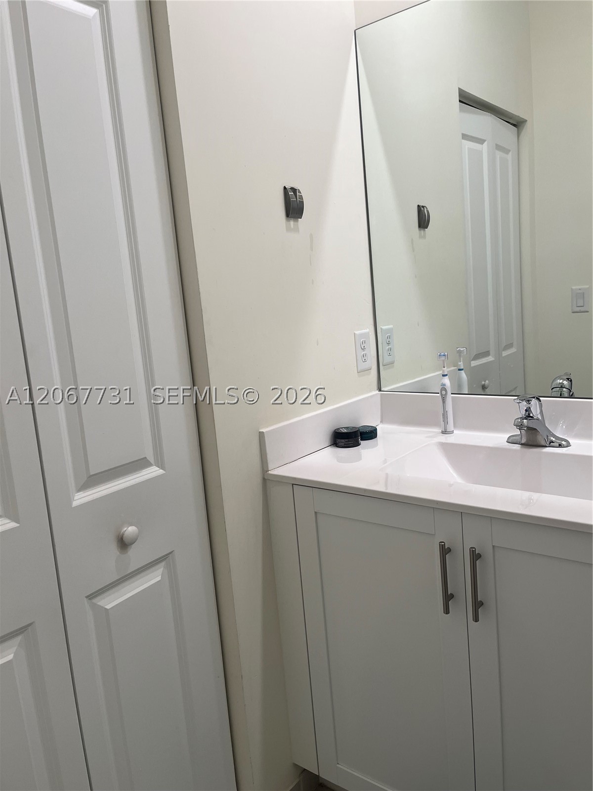 3382 W 112th St, Hialeah FL 33018