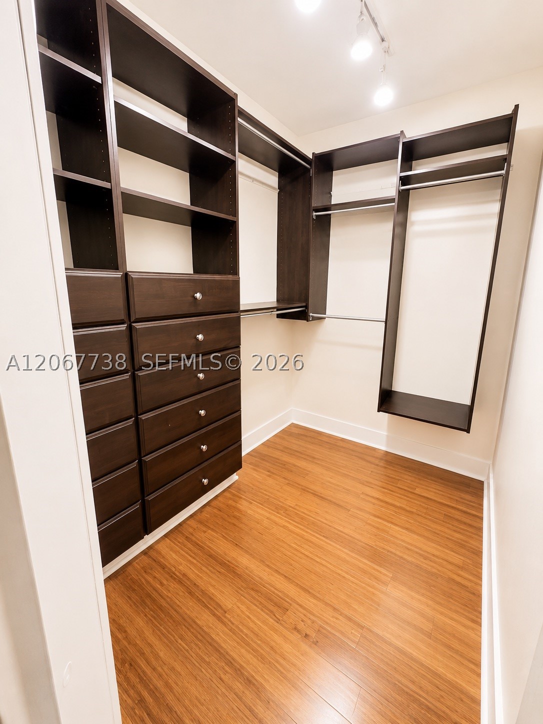 520 Brickell Key Dr #A1710, Miami FL 33131