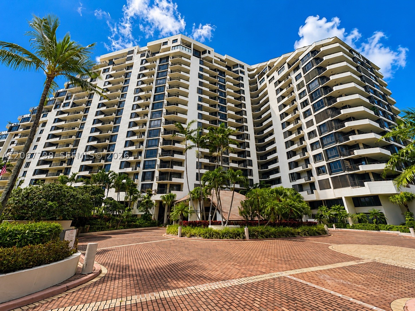 520 Brickell Key Dr #A1710, Miami FL 33131