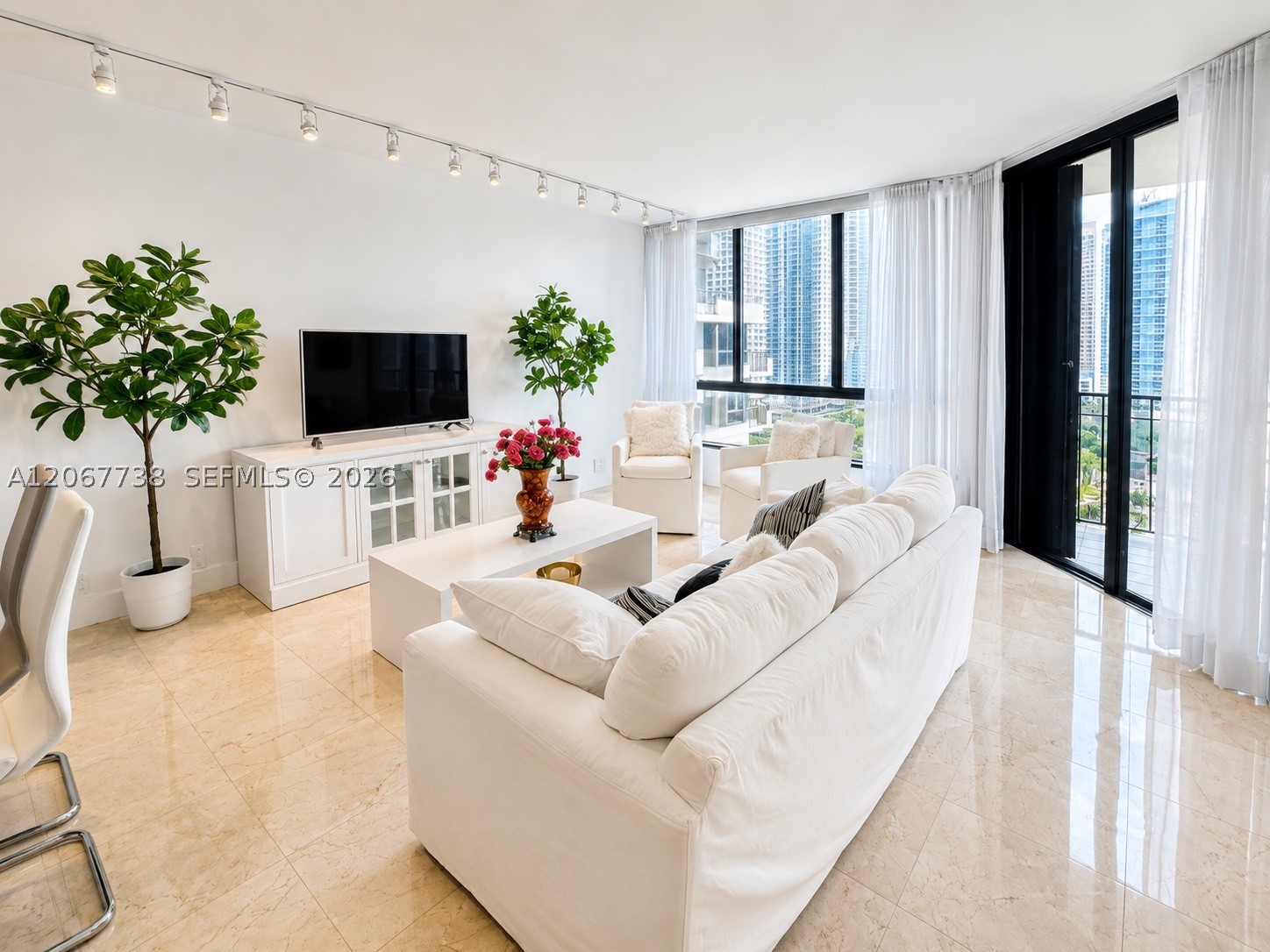 520 Brickell Key Dr #A1710, Miami FL 33131