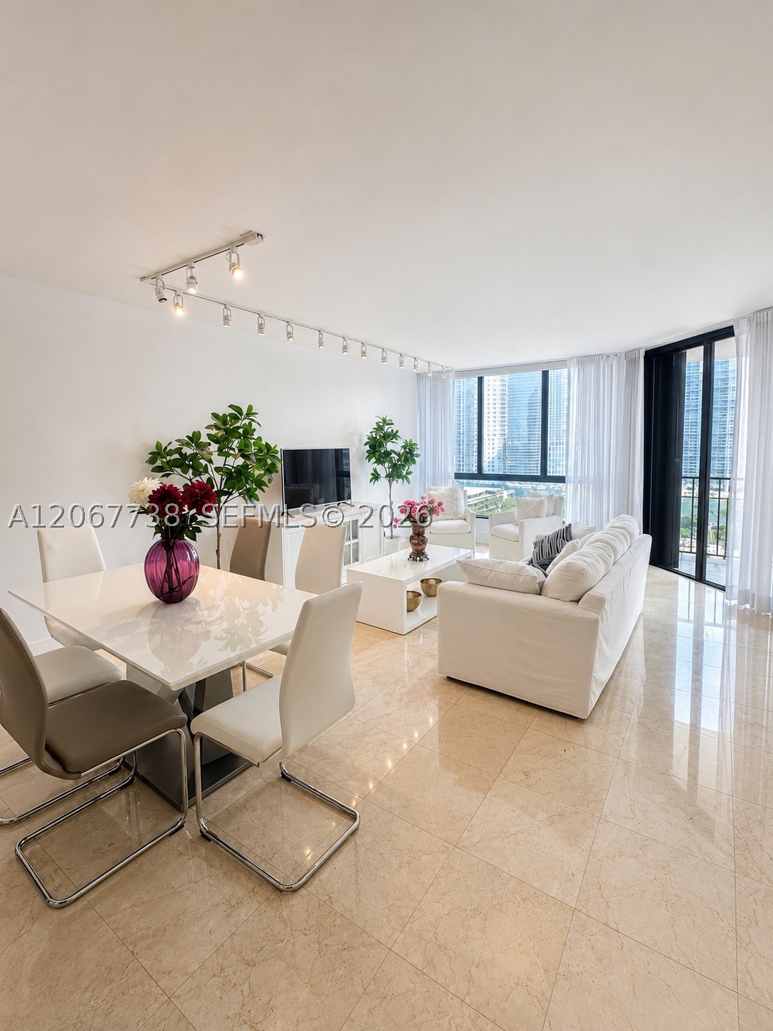 520 Brickell Key Dr #A1710, Miami FL 33131