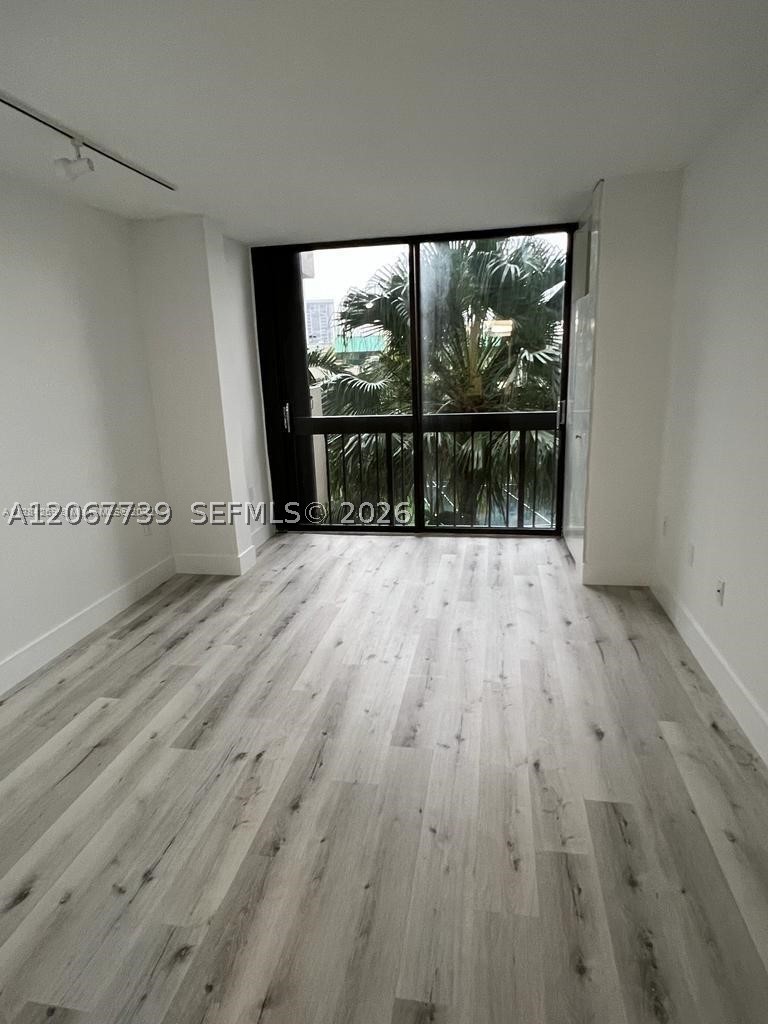 2333 Brickell Ave #307, Miami FL 33129