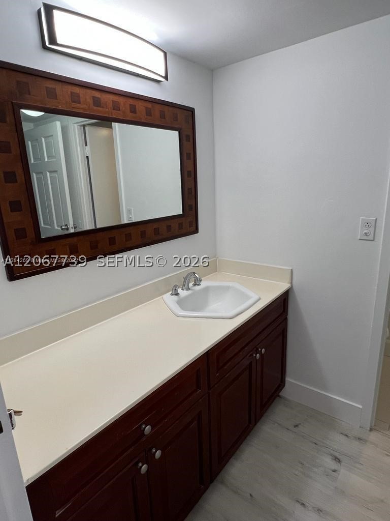 2333 Brickell Ave #307, Miami FL 33129