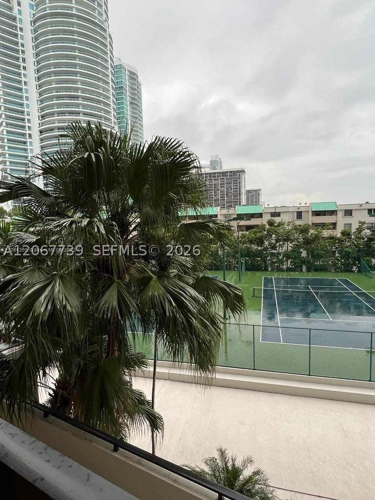2333 Brickell Ave #307, Miami FL 33129