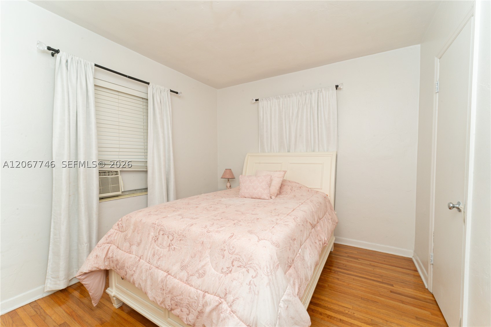 6250 NW 41st St, Virginia Gardens FL 33166