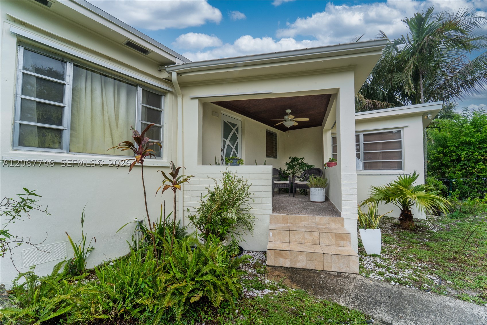 6250 NW 41st St, Virginia Gardens FL 33166
