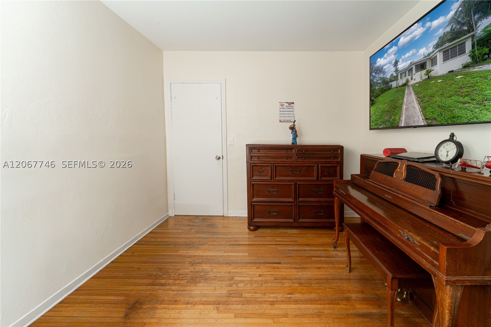 6250 NW 41st St, Virginia Gardens FL 33166