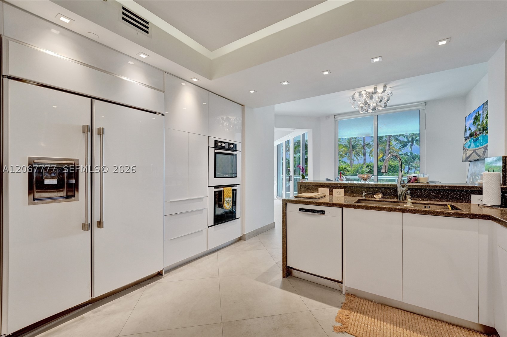 21200 Point Place #403, Aventura FL 33180
