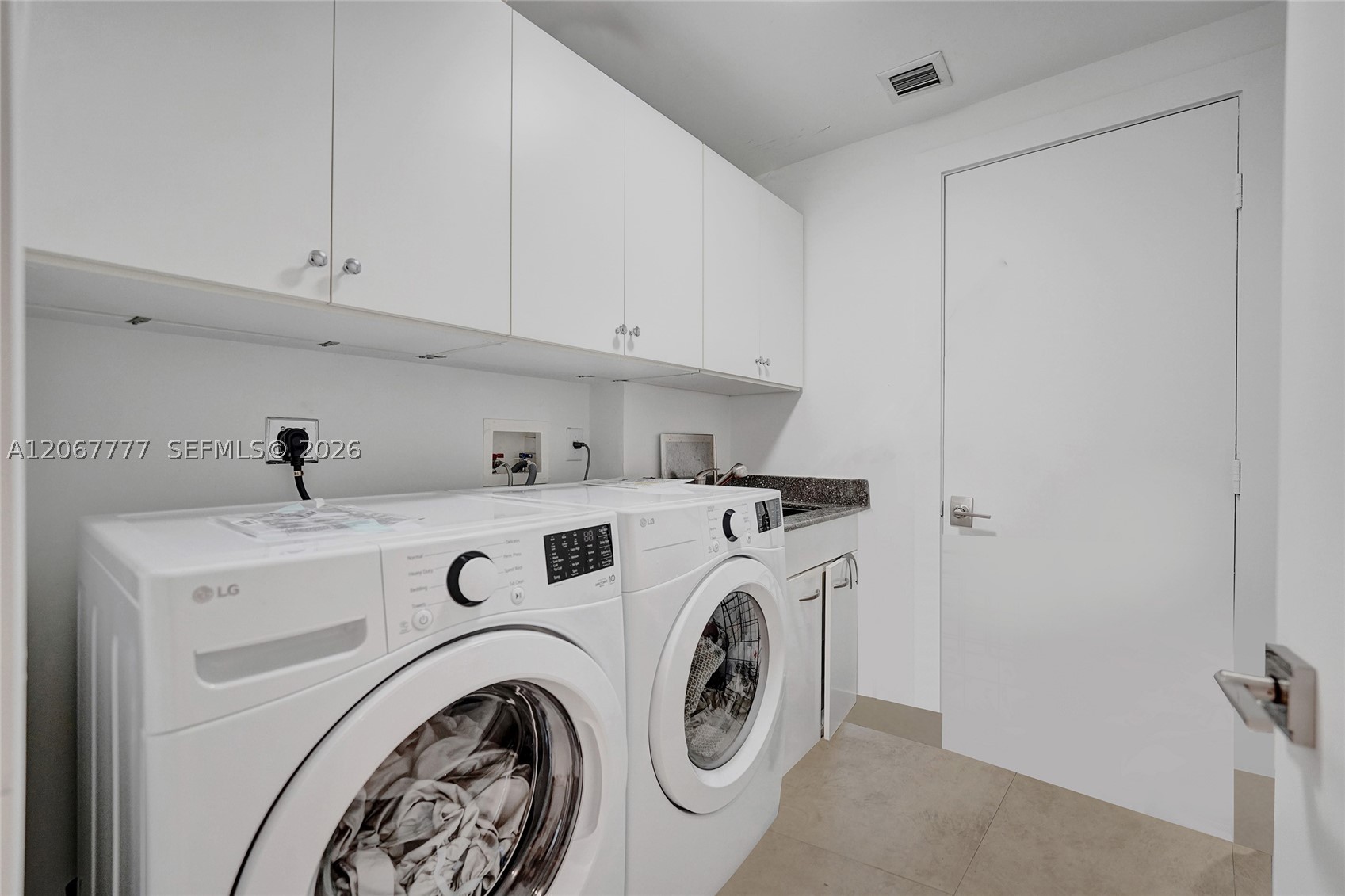 21200 Point Place #403, Aventura FL 33180